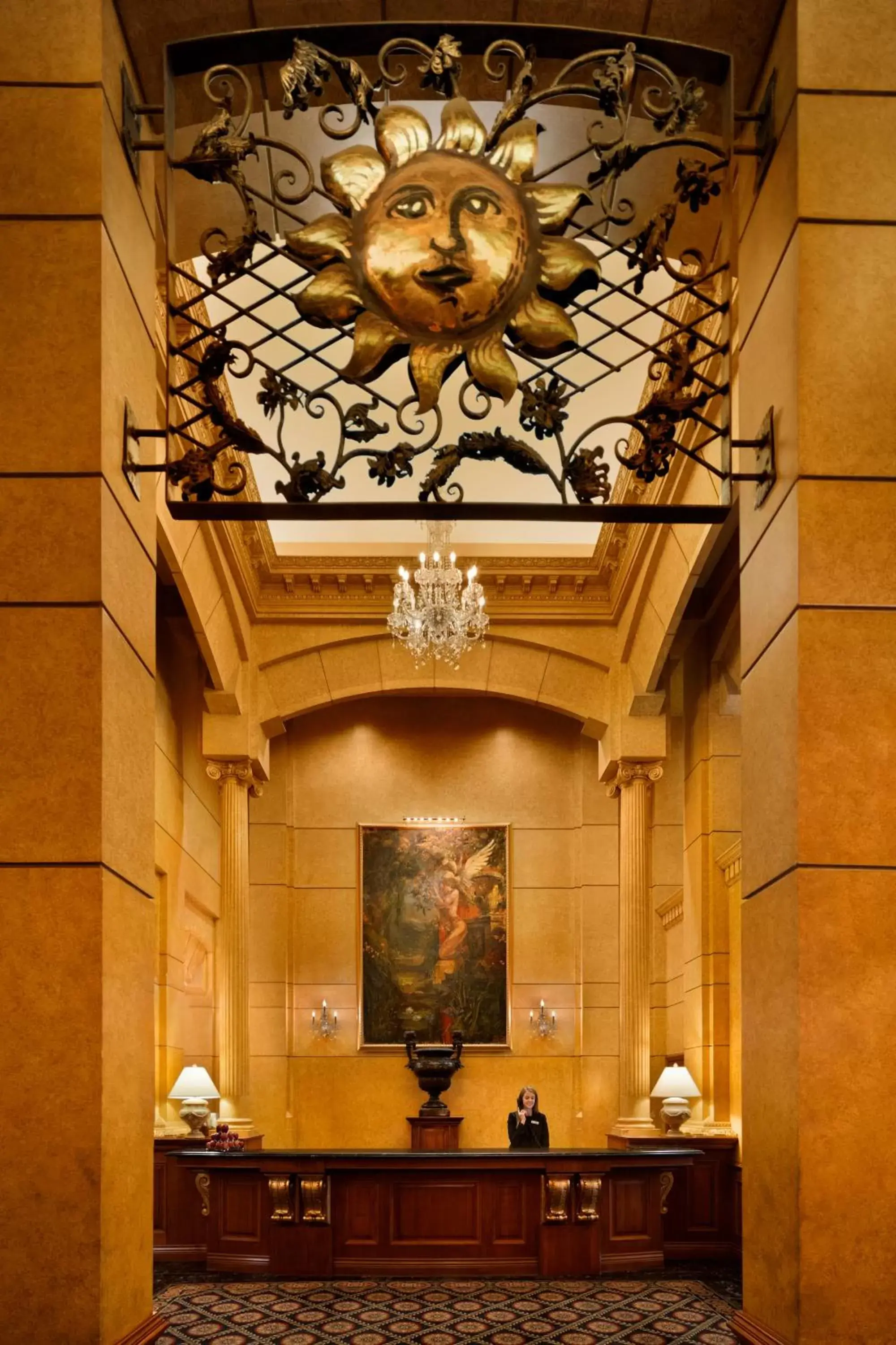 Lobby or reception in Hotel Le Soleil by Executive Hotels Lobby or reception in Hotel Le Soleil by Executive Hotels