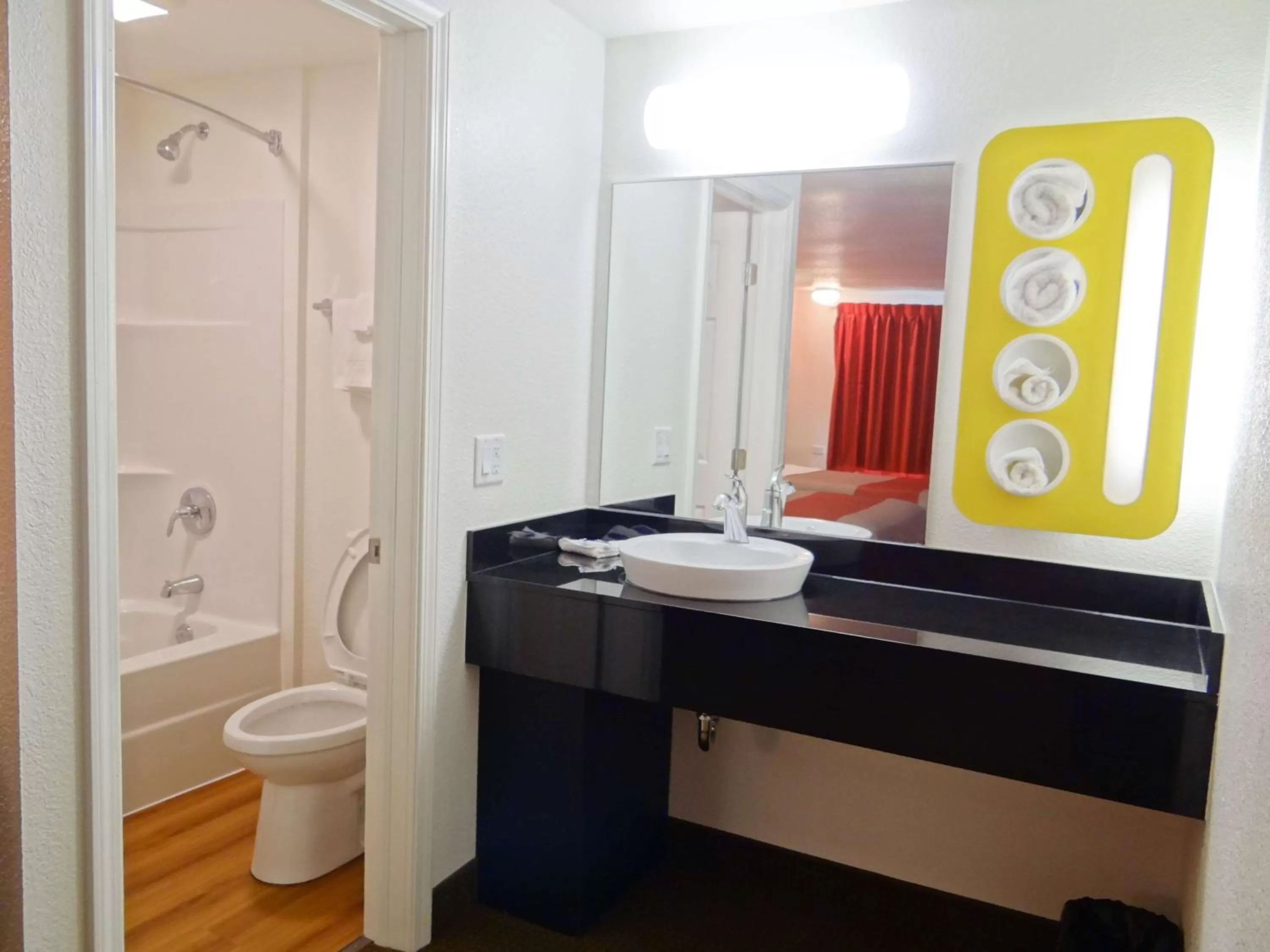 Shower in Motel 6-Erie, PA