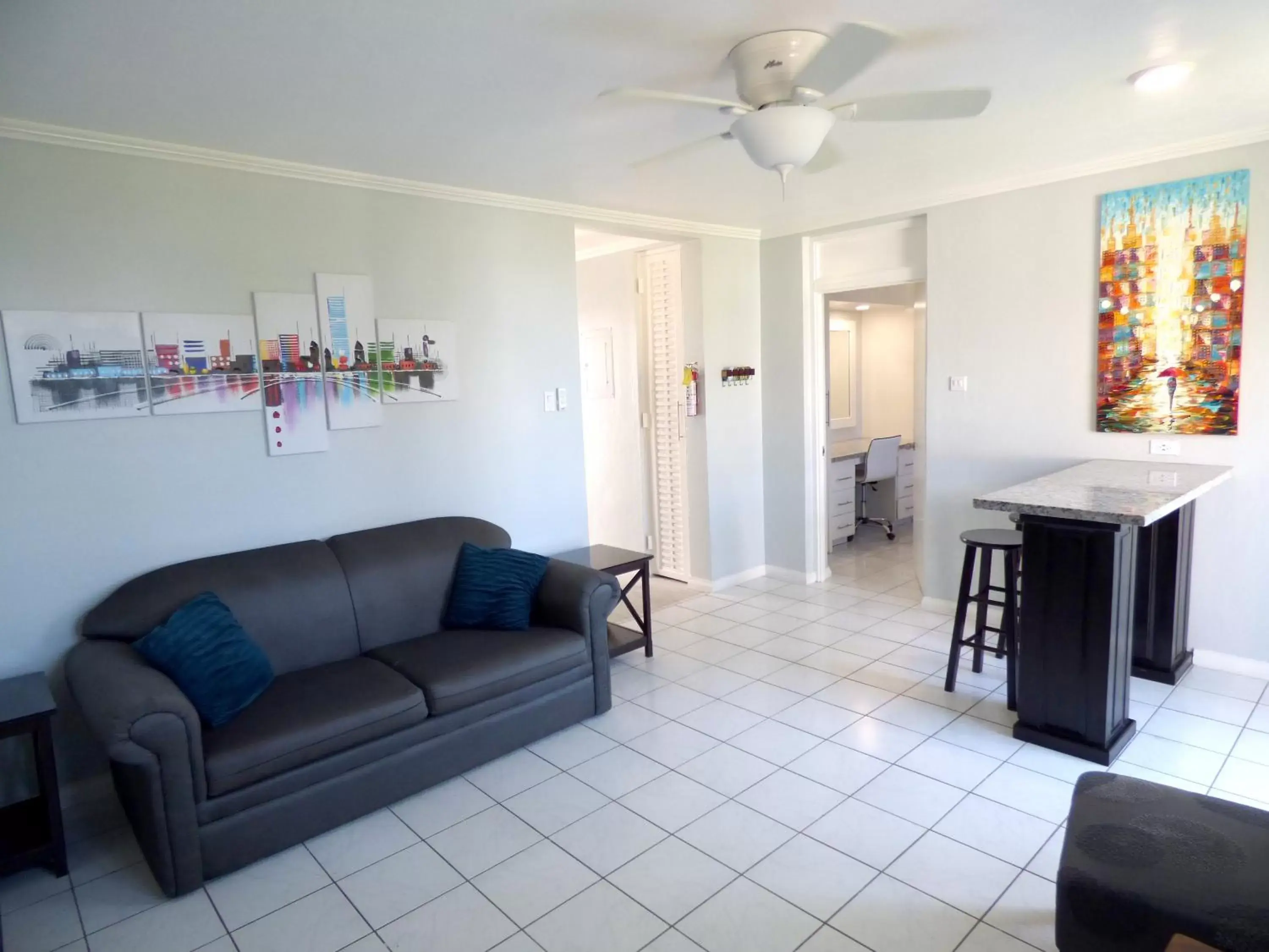 Living room, Seating Area in Beach One Bedroom Suite A17