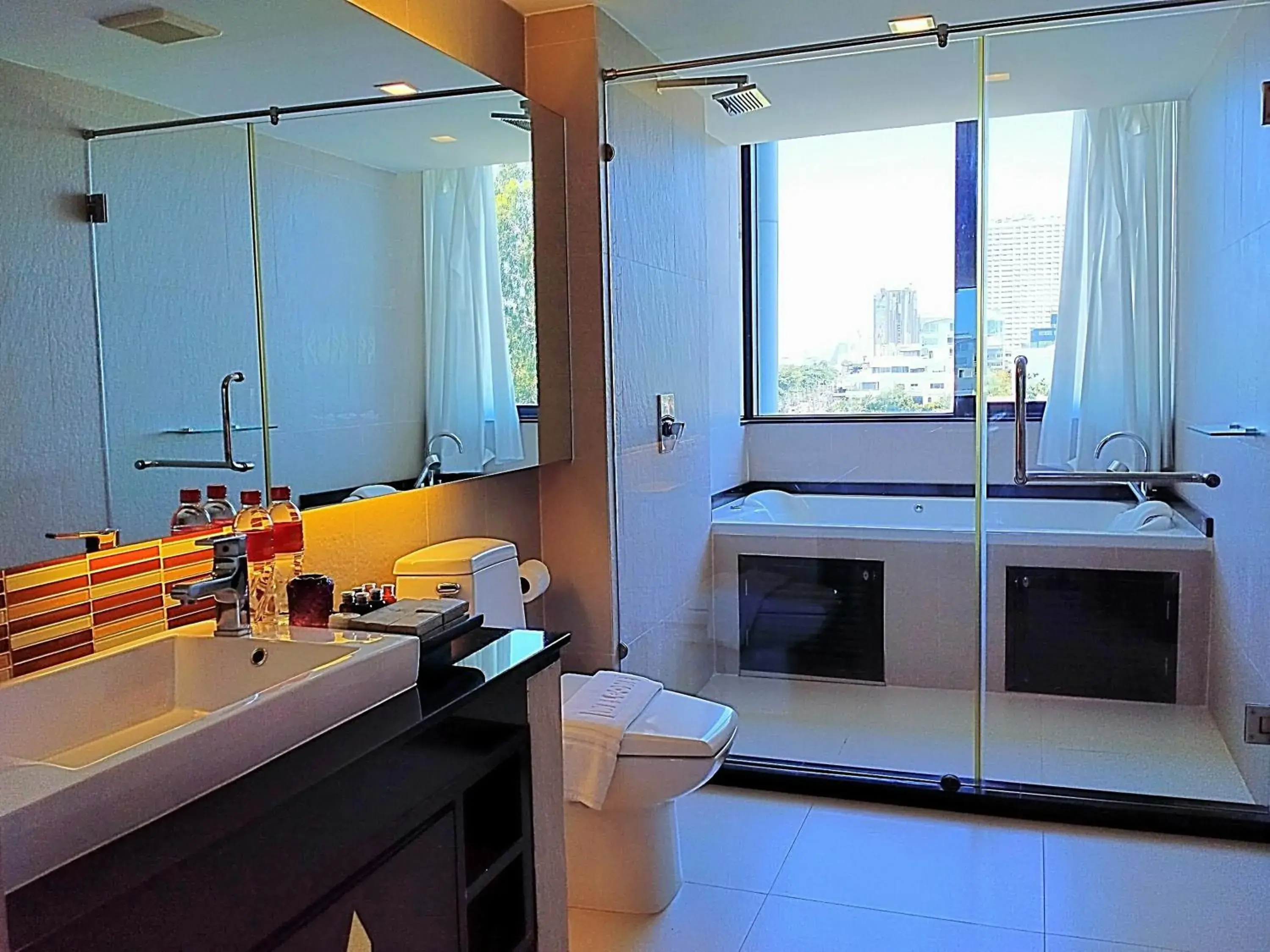 Bathroom in Royal Thai Pavilion Hotel