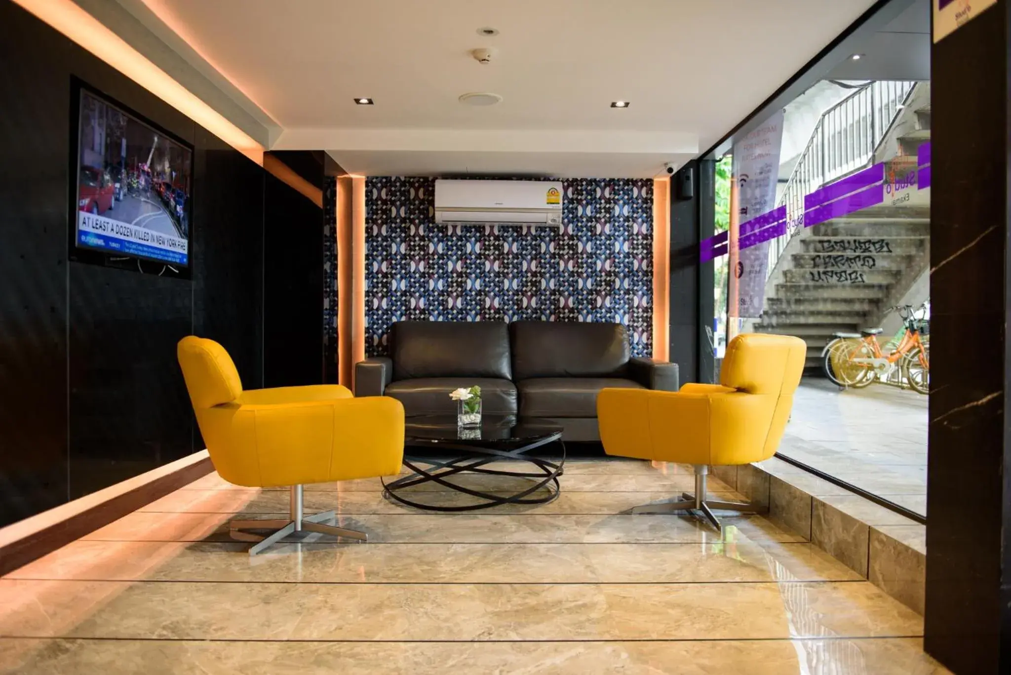 Lobby or reception in Studio Ekamai Lobby or reception in Studio Ekamai