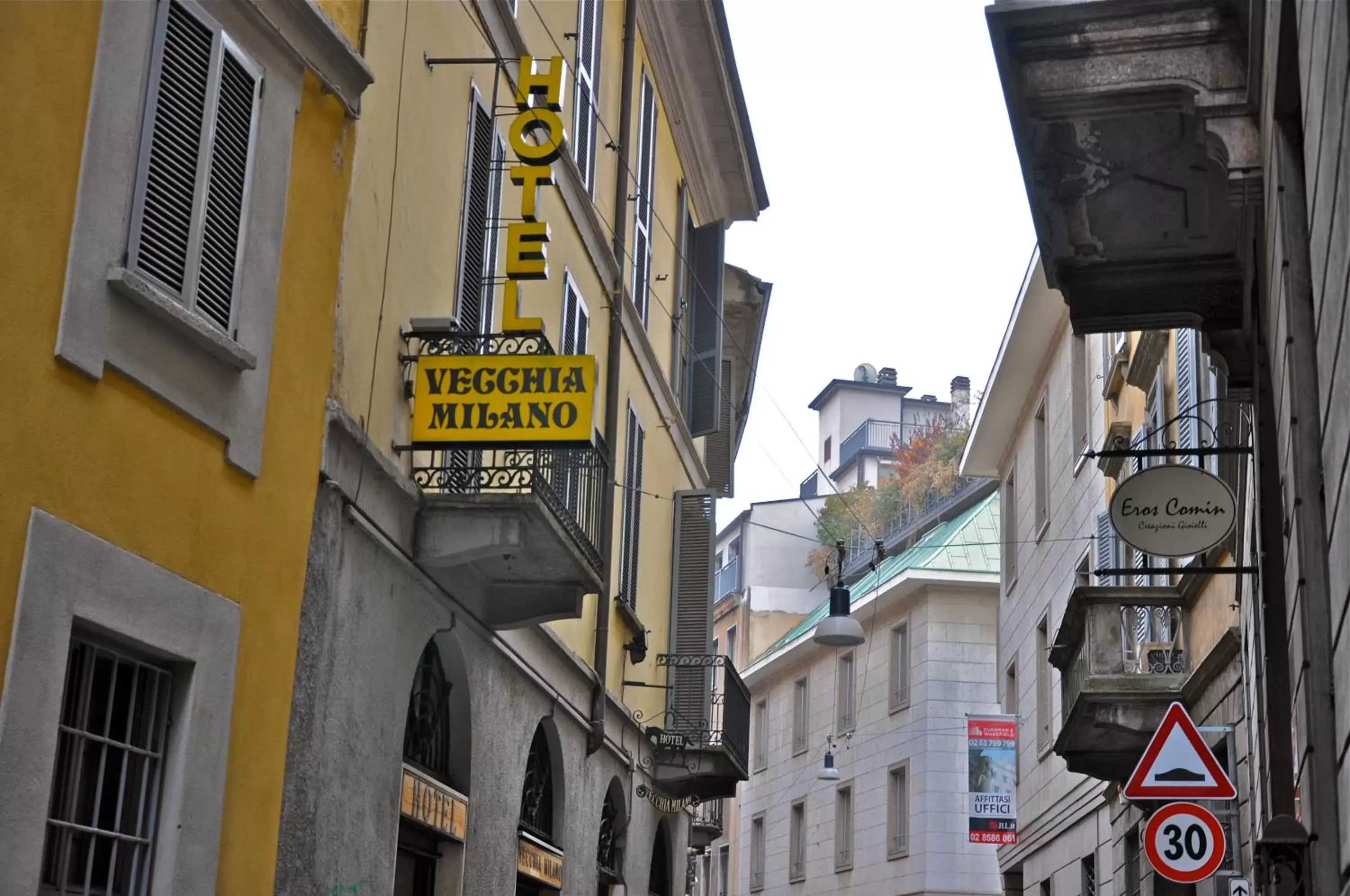 Facade/entrance in Hotel Vecchia Milano