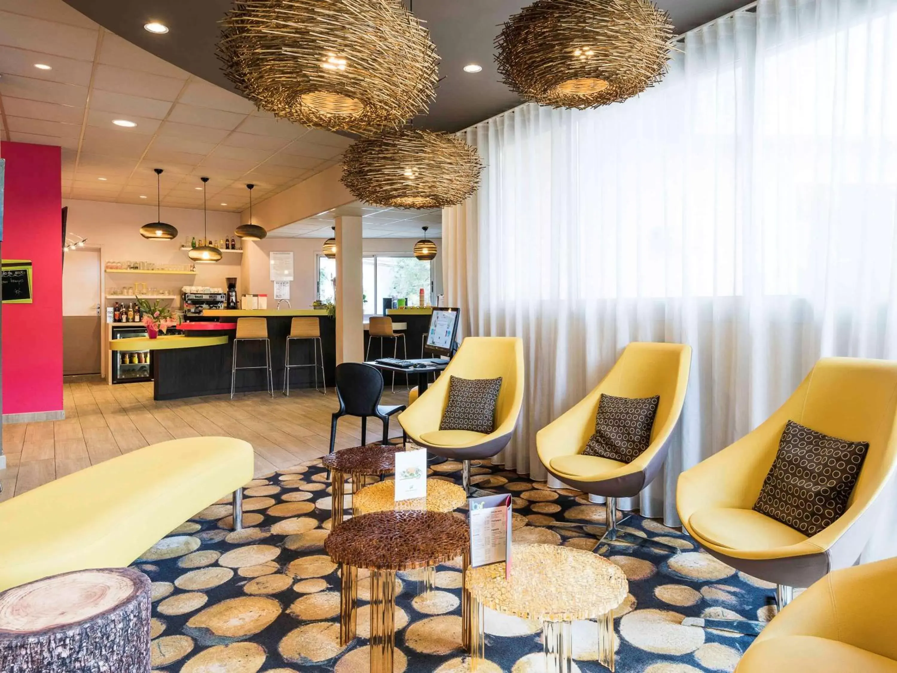 Lounge or bar, Seating Area in ibis styles Dax Centre