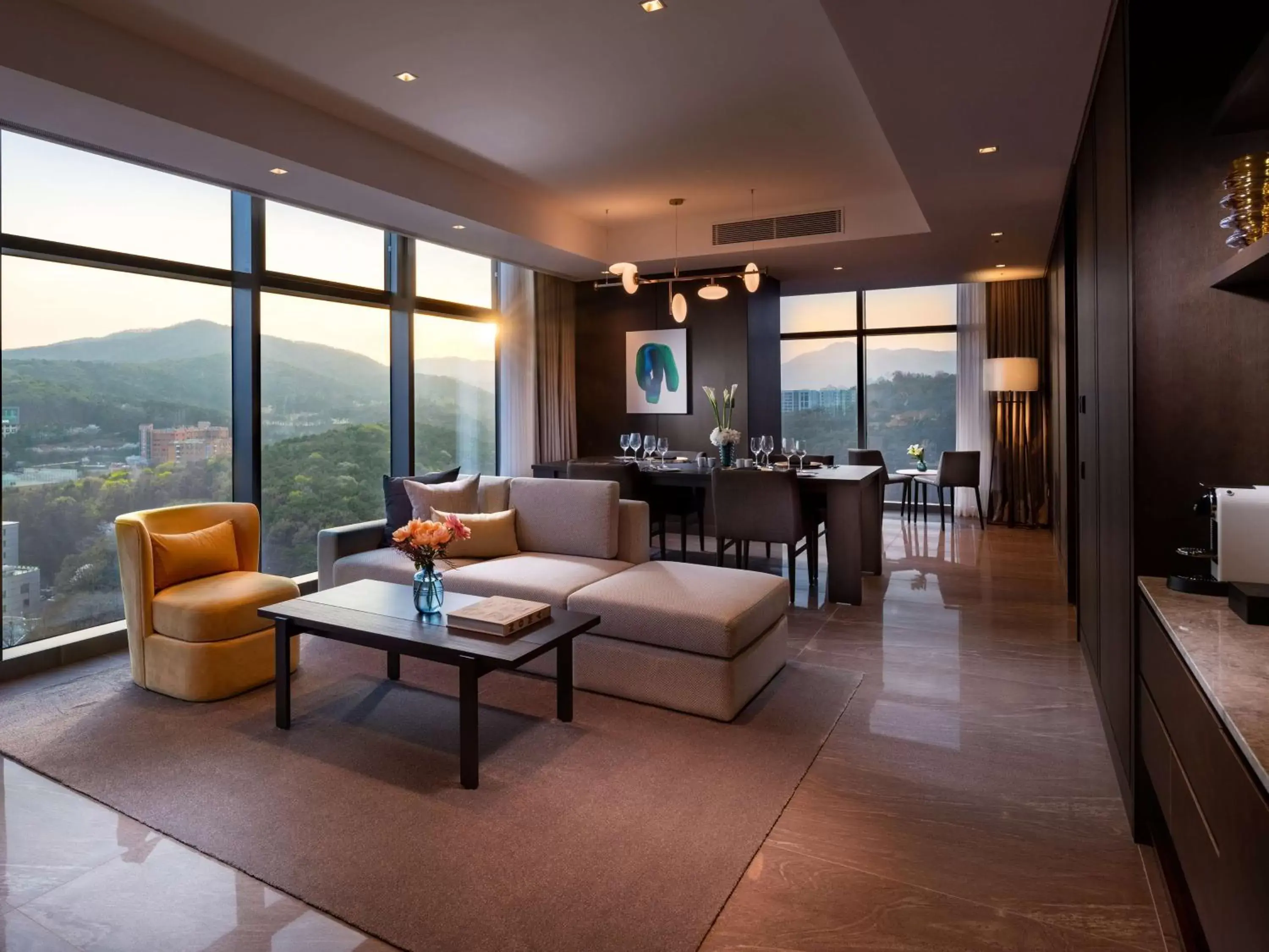 Living room in DoubleTree By Hilton Seoul Pangyo