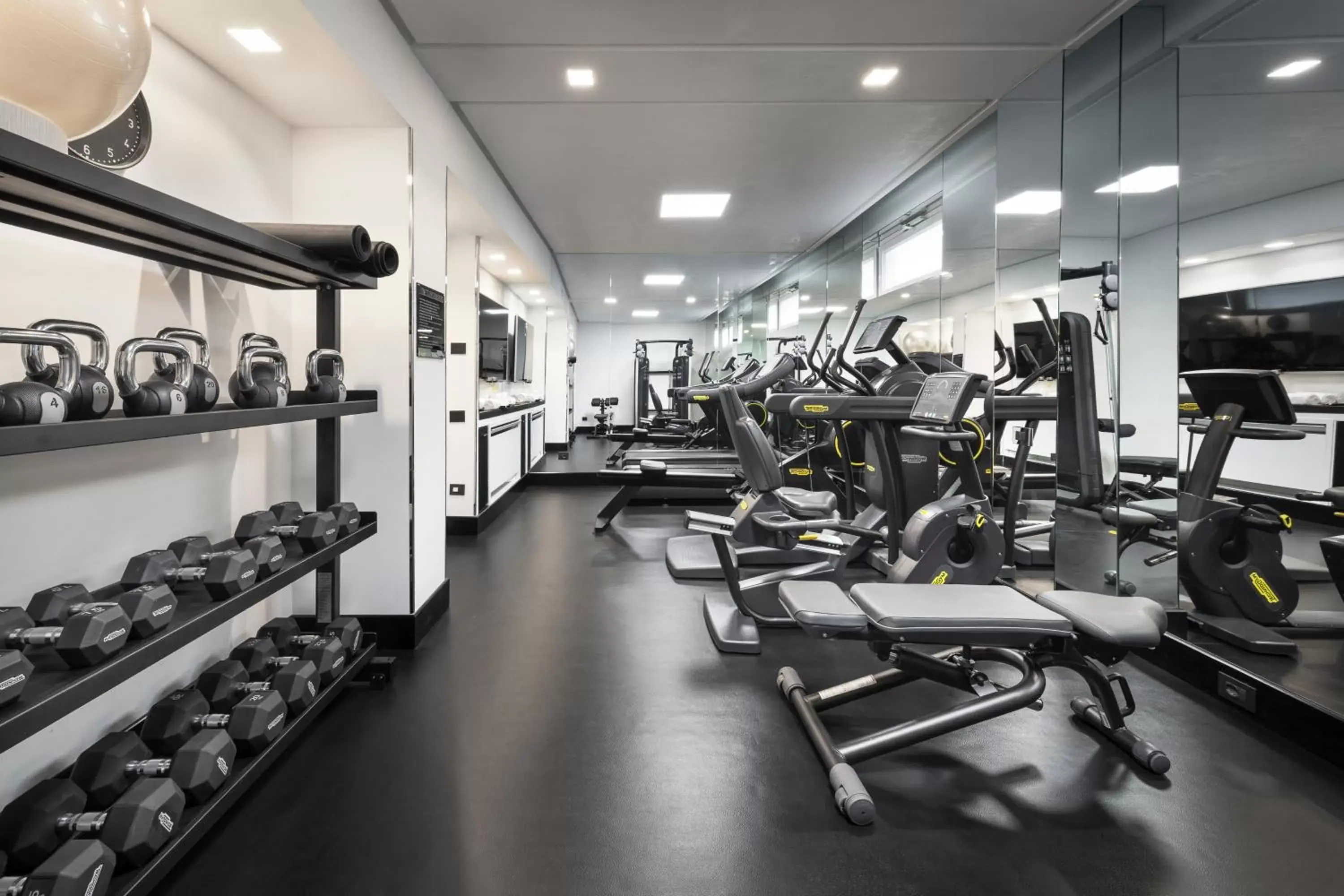 Fitness centre/facilities, Fitness Center/Facilities in LHP Napoli Palace & SPA