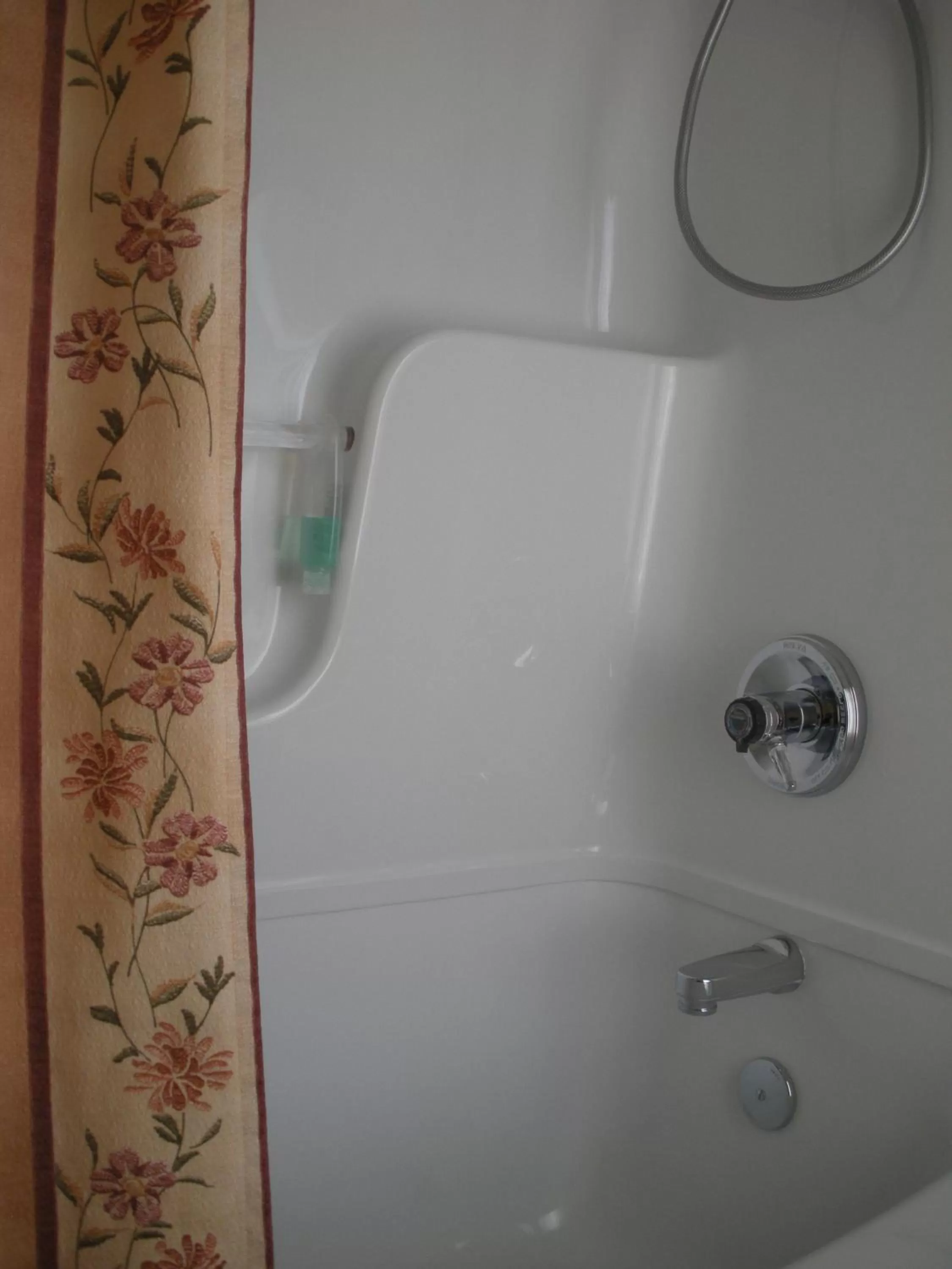 Bathroom in Côté's Bed & Breakfast