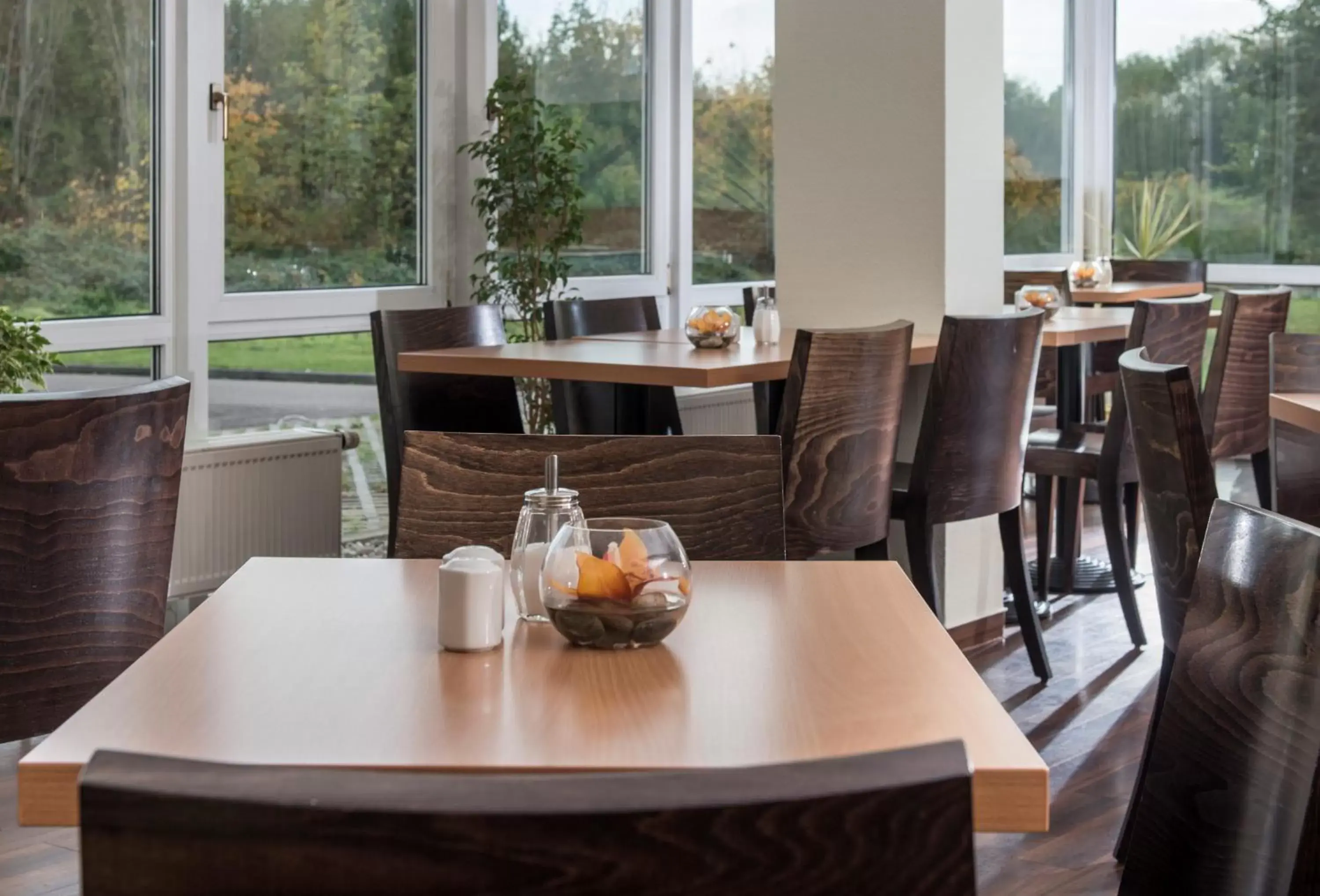 Restaurant/places to eat in ibis Leipzig Nord-Ost Restaurant/places to eat in ibis Leipzig Nord-Ost