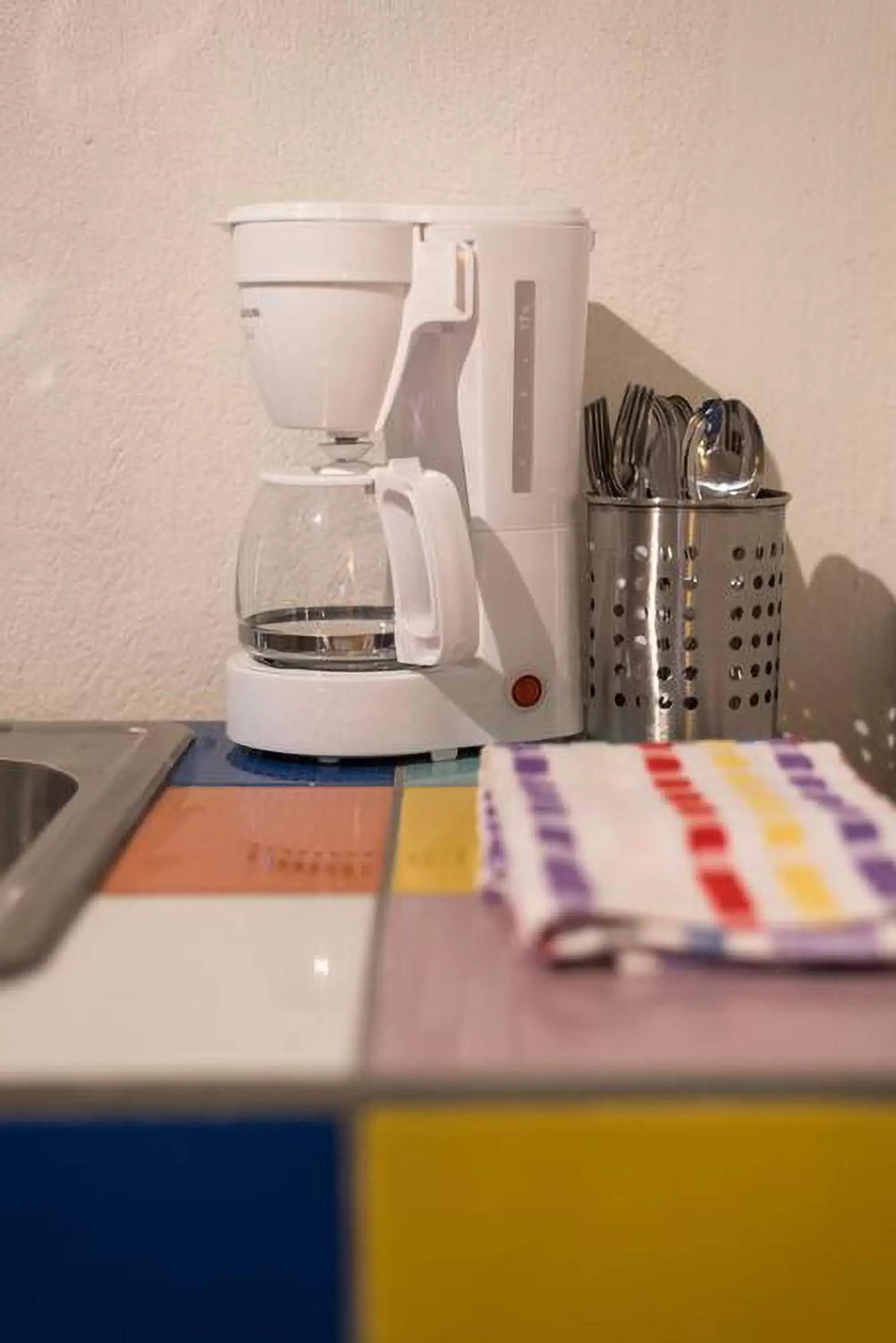 Kitchen or kitchenette, Kitchen/Kitchenette in ZonaZ Boutique Hotel