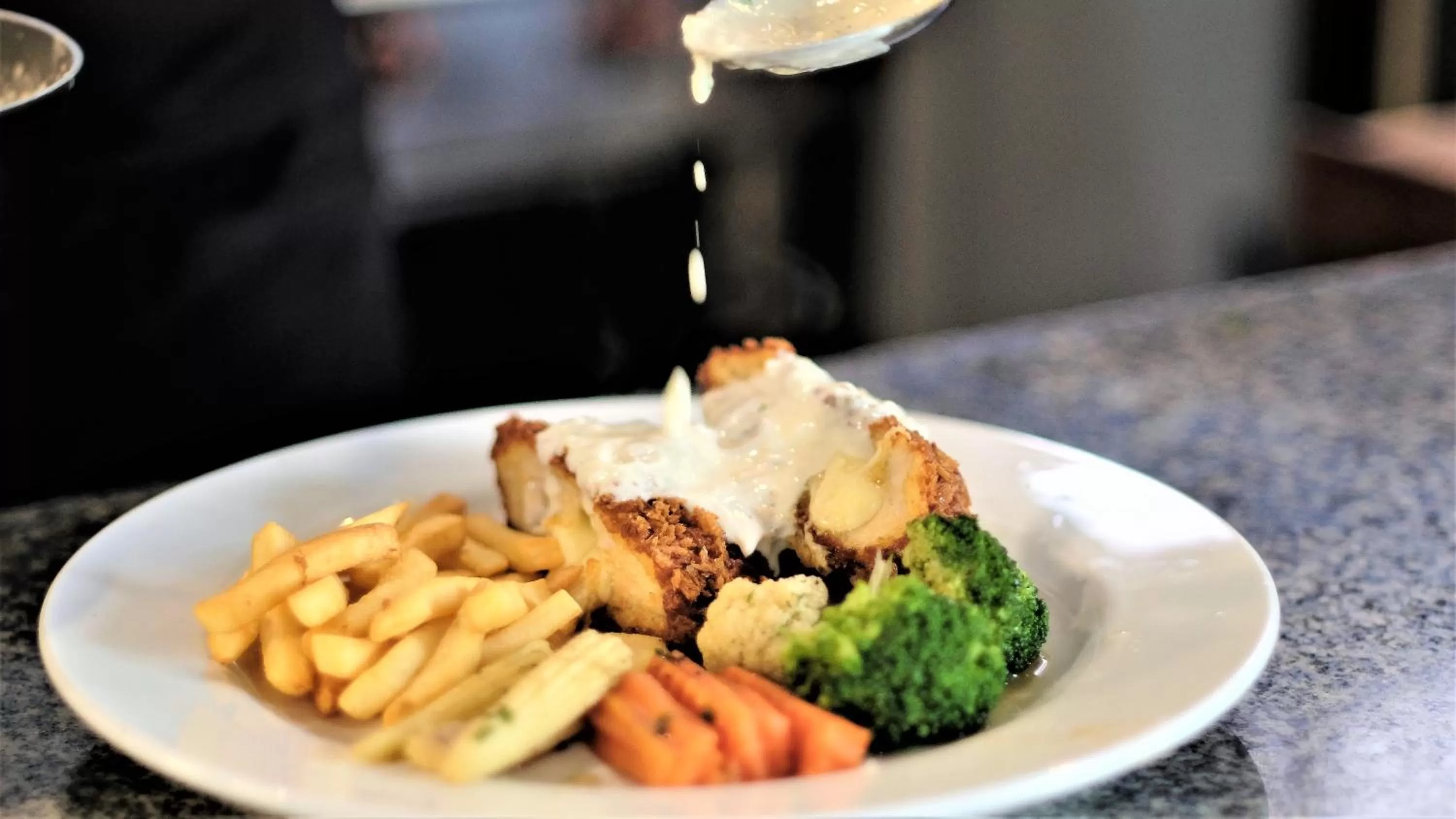 Food in The Quarter Pai