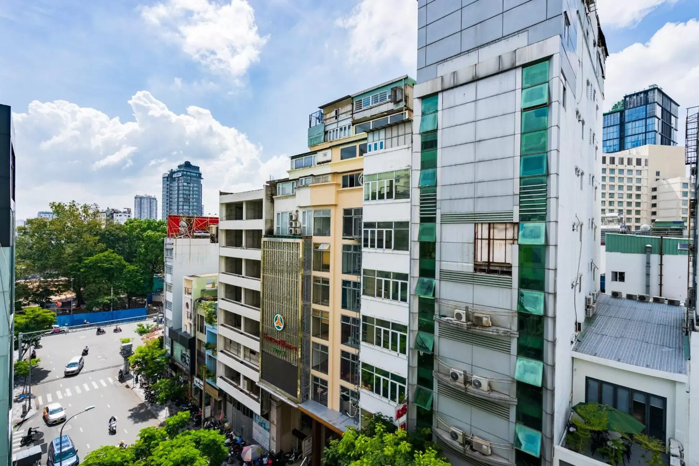 Street view in A&A Toronto Hotel Street view in A&A Toronto Hotel
