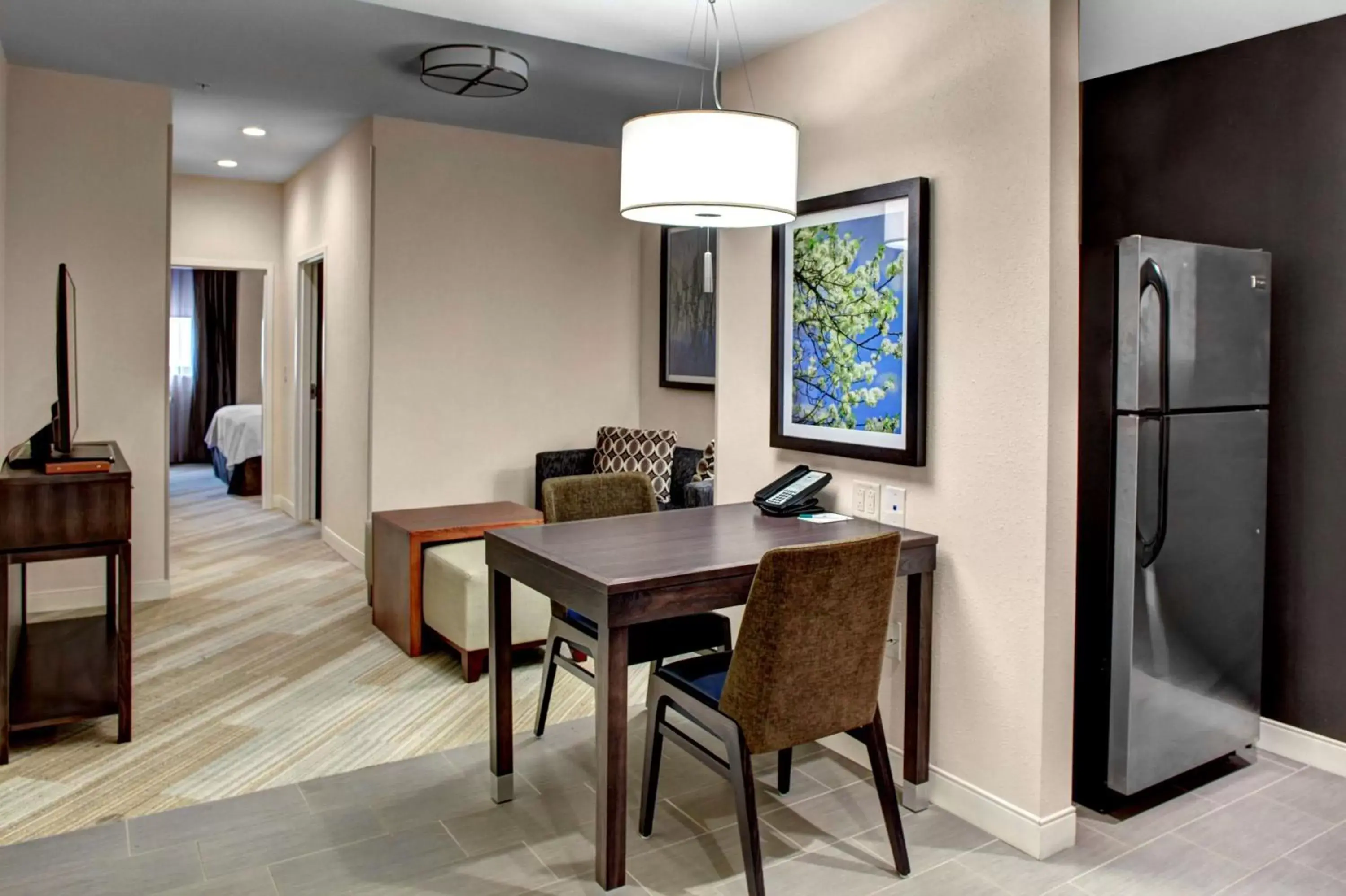 Living room, Dining Area in Homewood Suites by Hilton Richmond-Downtown