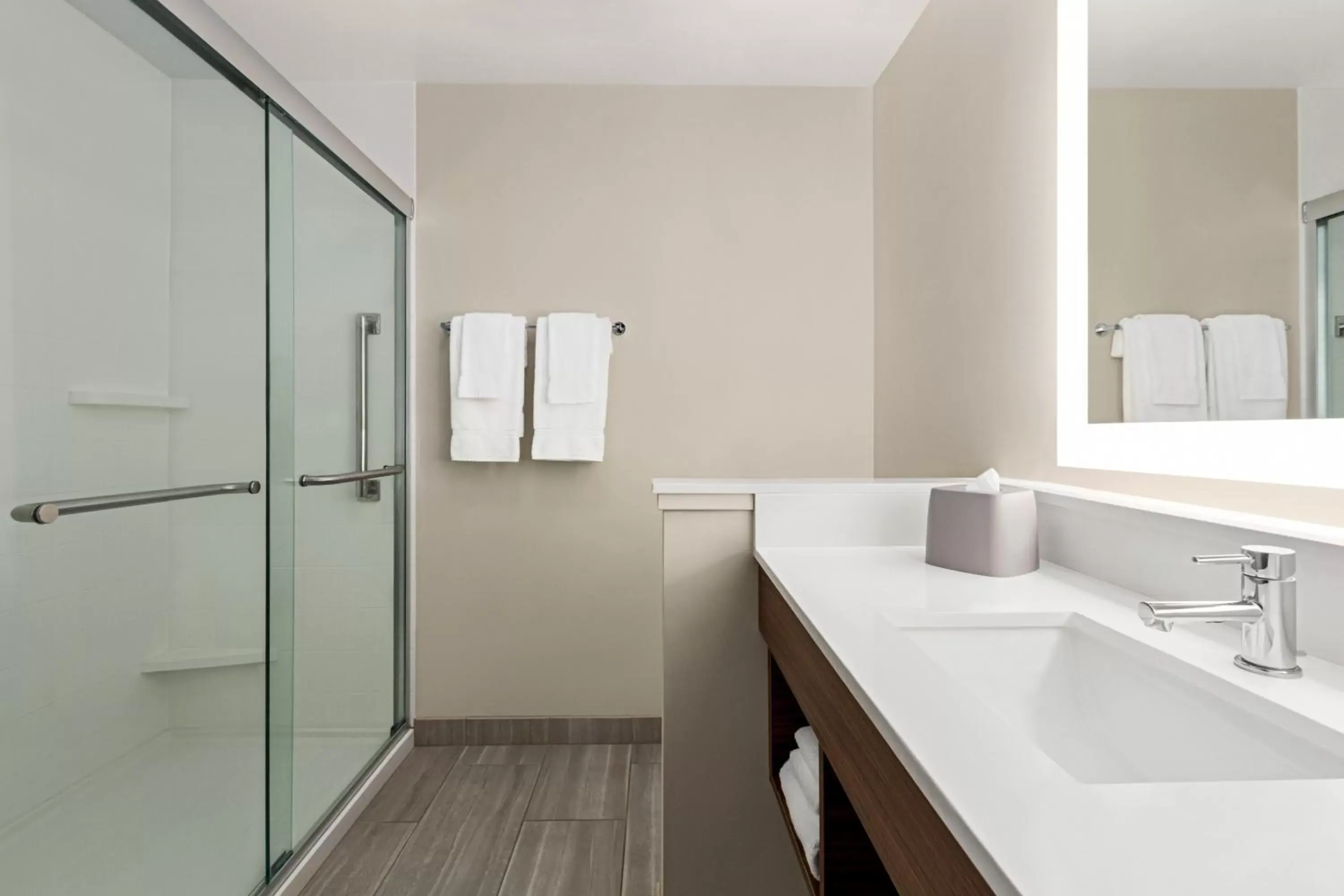 Shower, Bathroom in Holiday Inn Express & Suites - Ukiah, an IHG Hotel