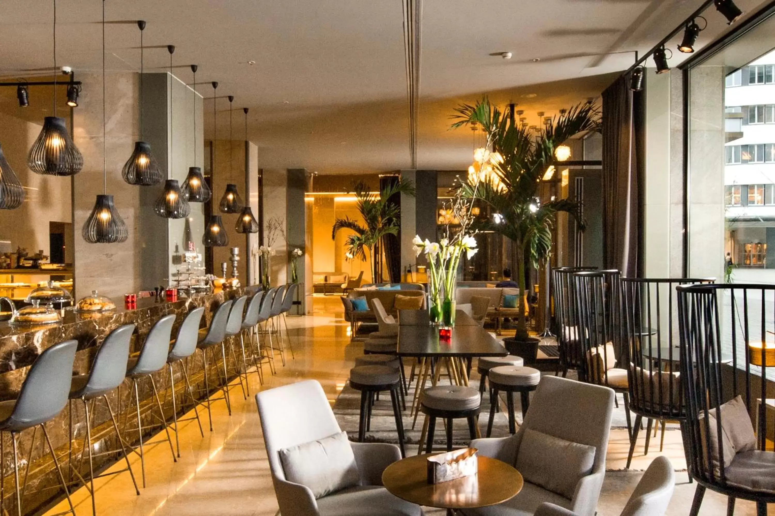 Lounge or bar in Best Western Premier Hotel Slon Lounge or bar in Best Western Premier Hotel Slon