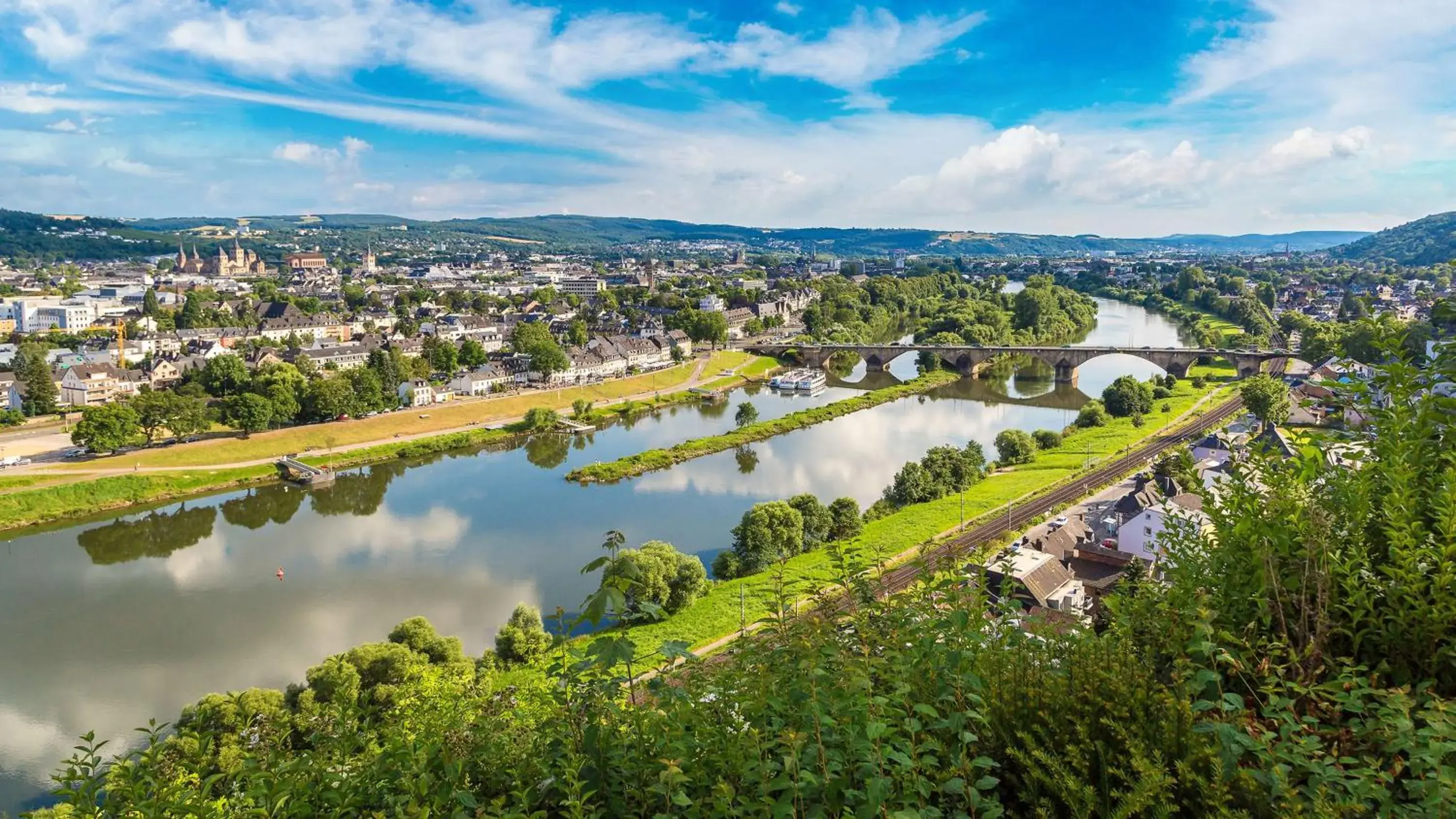 Nearby landmark, Bird's-eye View in Park Plaza Trier