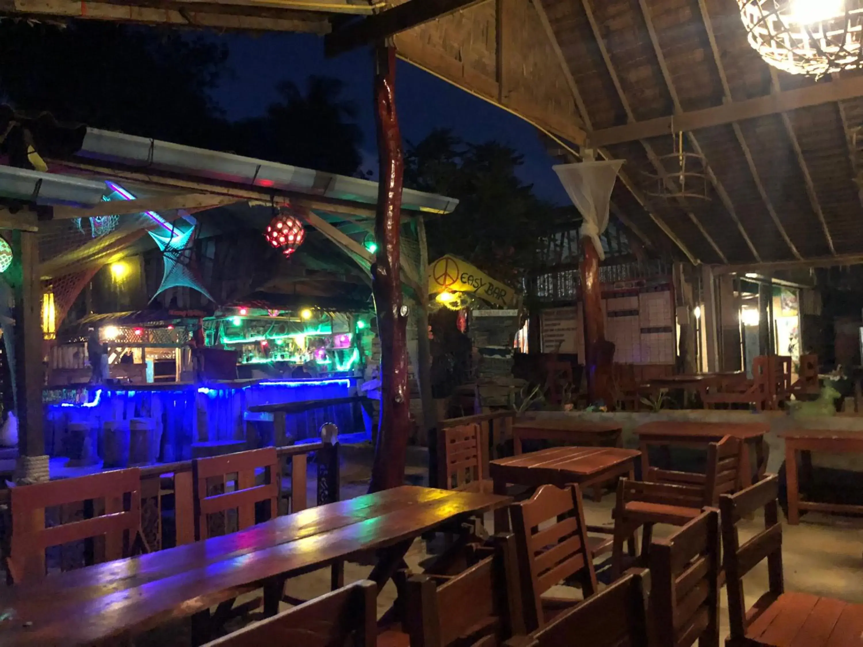 Activities, Restaurant/Places to Eat in Klong Jark Bungalow (SHA Certified)