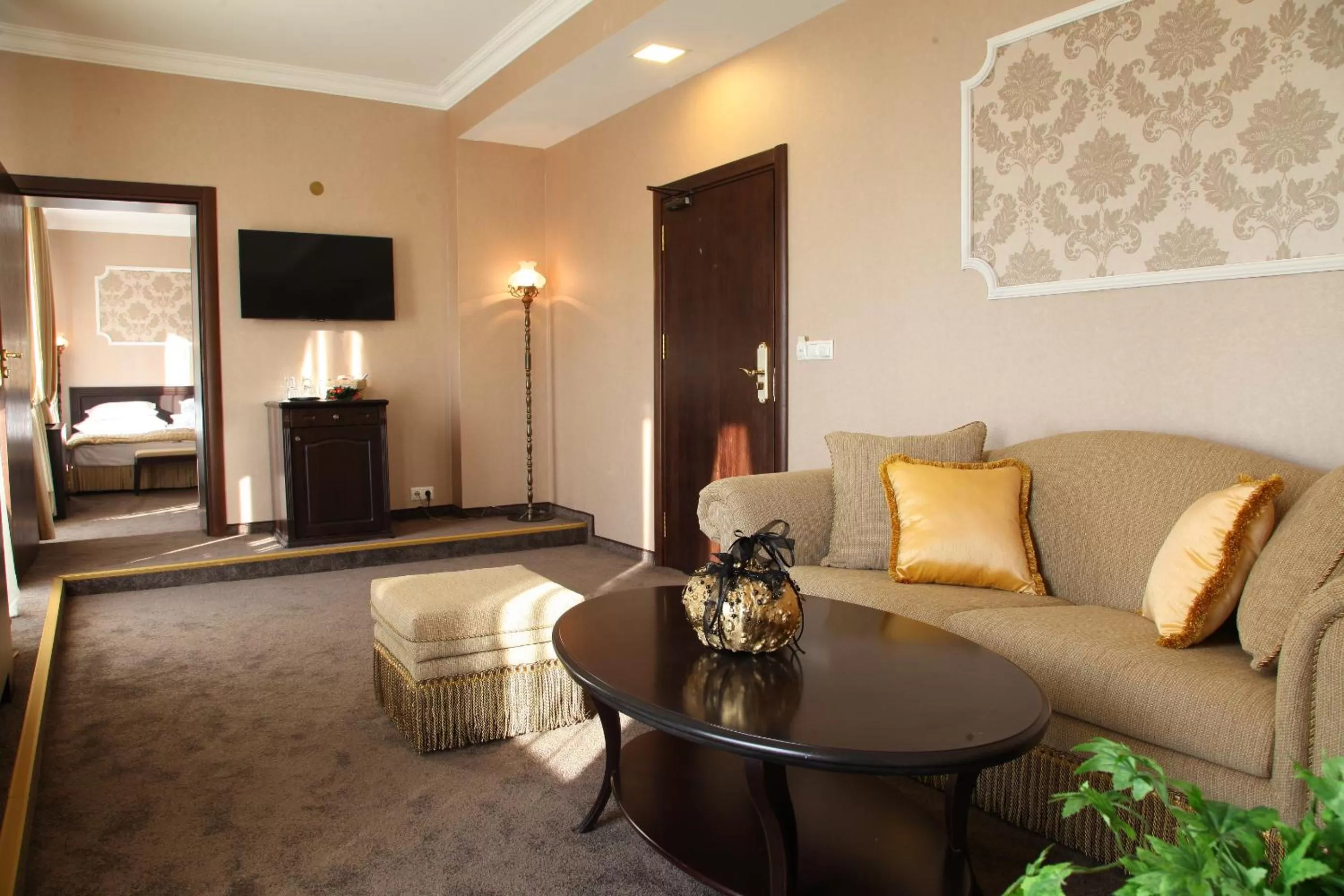 Living room, Bed in Strimon Garden Medical SPA Hotel