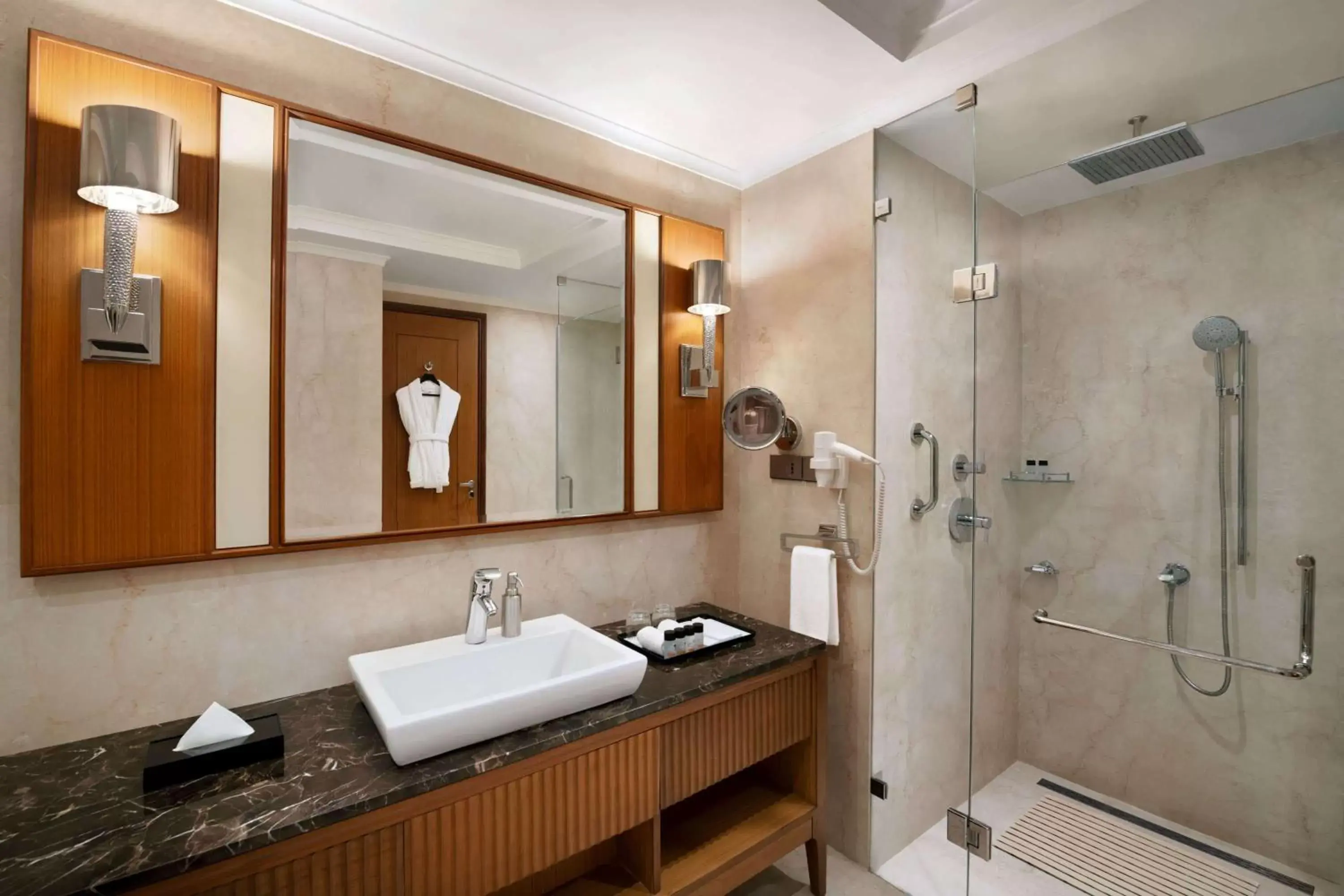 Bathroom in Ramada Plaza Chennai