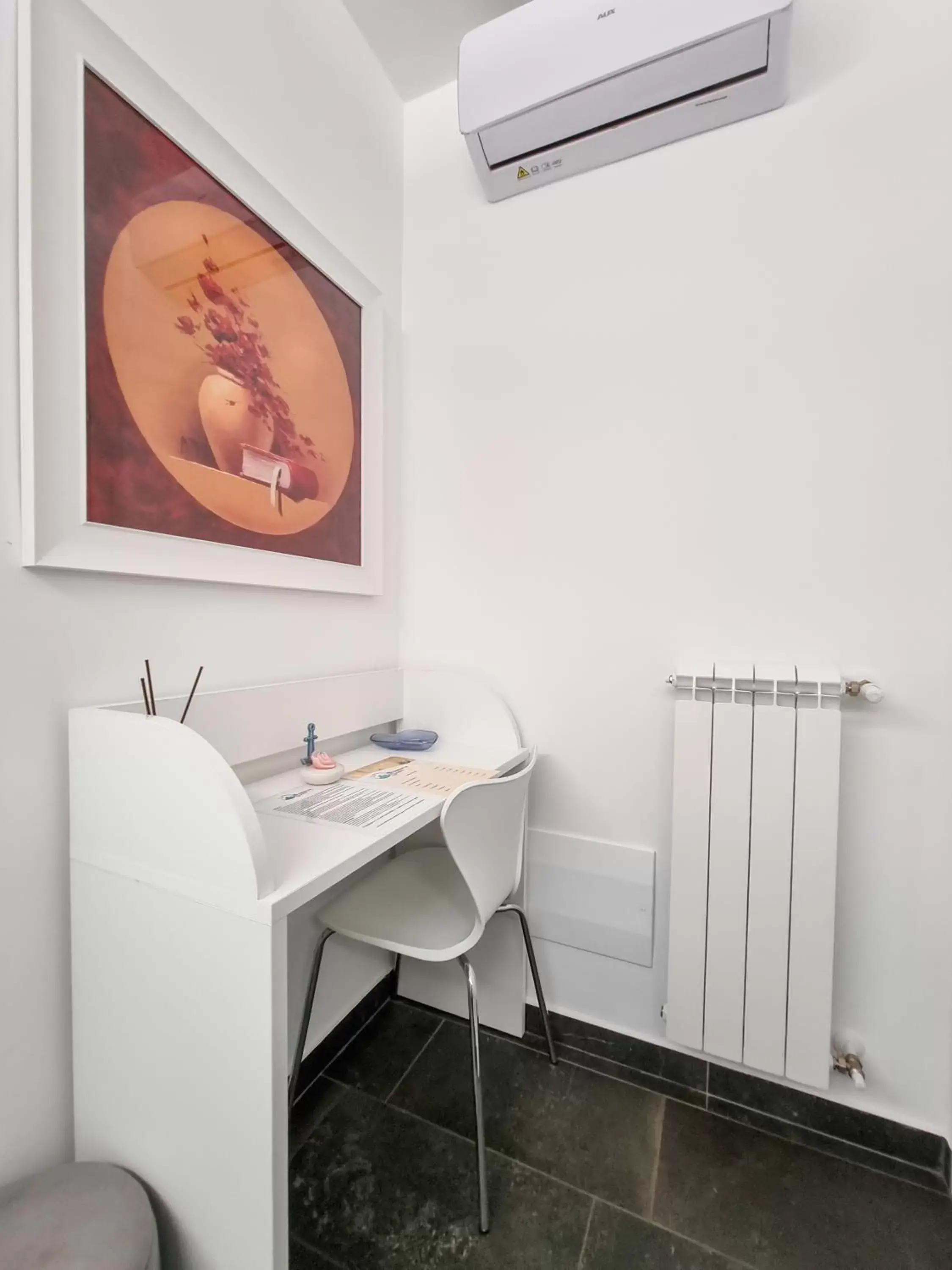 Twin Room with Bathroom in Oltremare Giovino Twin Room with Bathroom in Oltremare Giovino