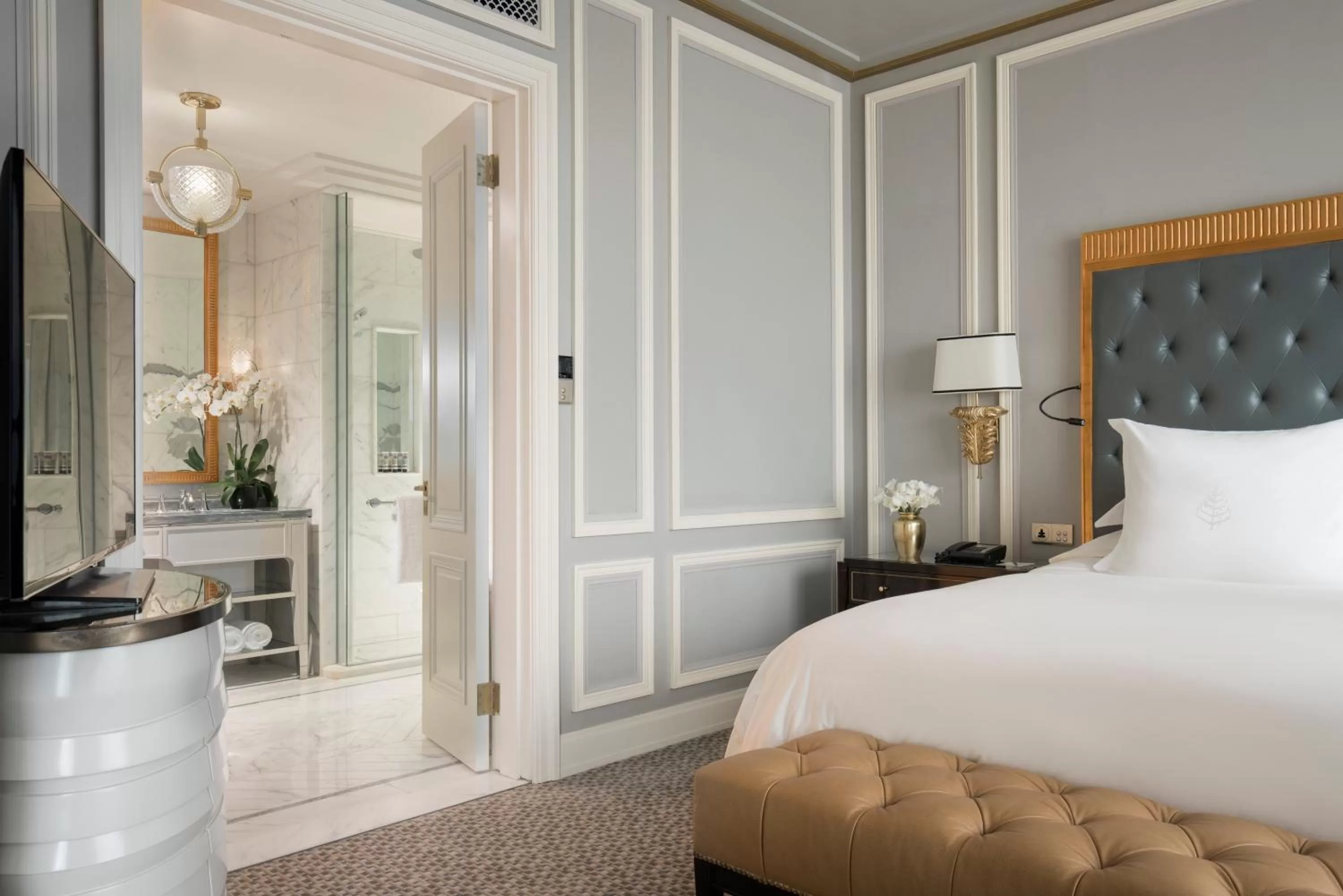 Deluxe Suite with Two Queen Beds in Four Seasons Hotel Jakarta