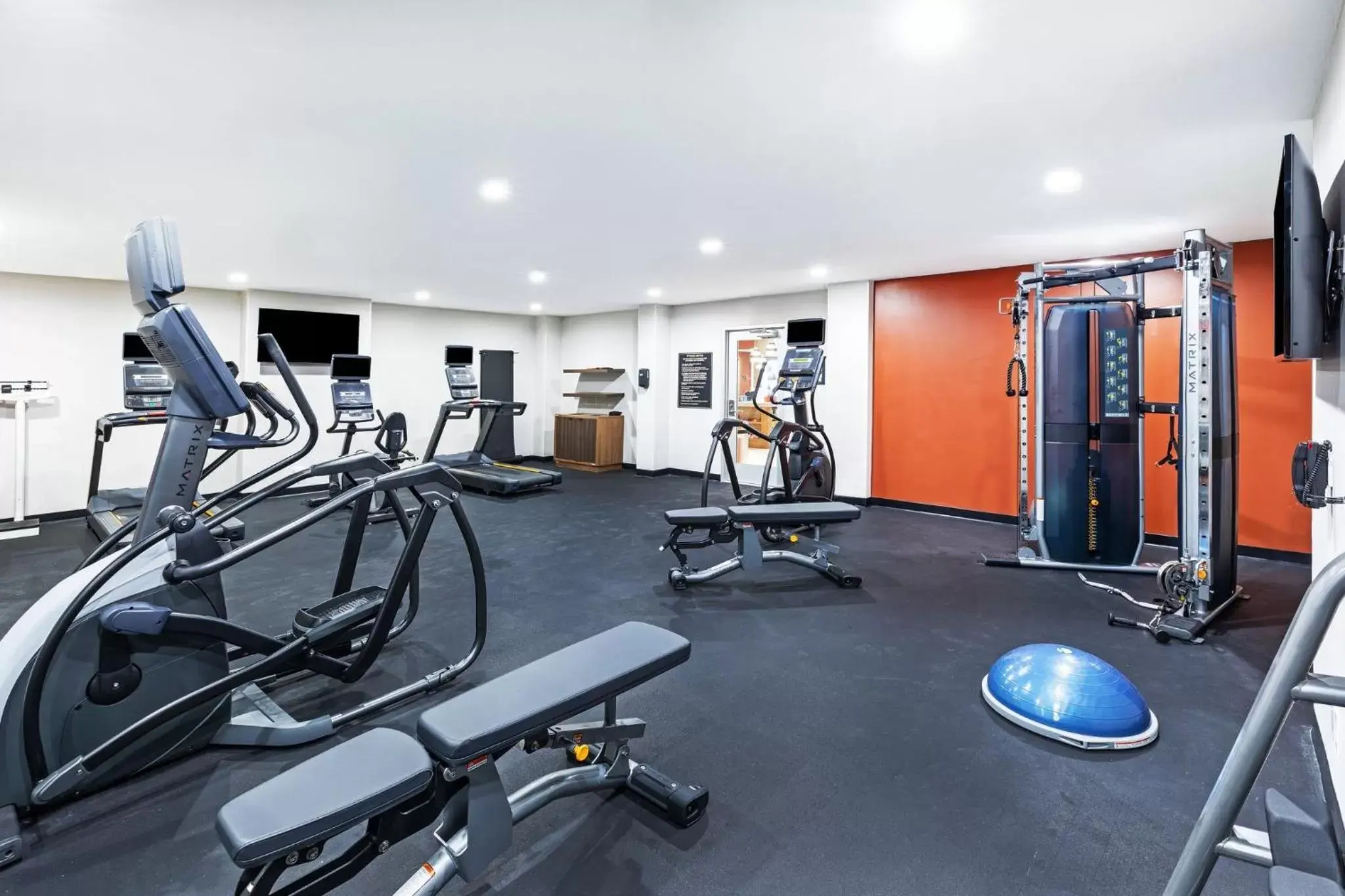 Spa and wellness centre/facilities, Fitness Center/Facilities in Candlewood Suites DFW Airport North - Irving, an IHG Hotel