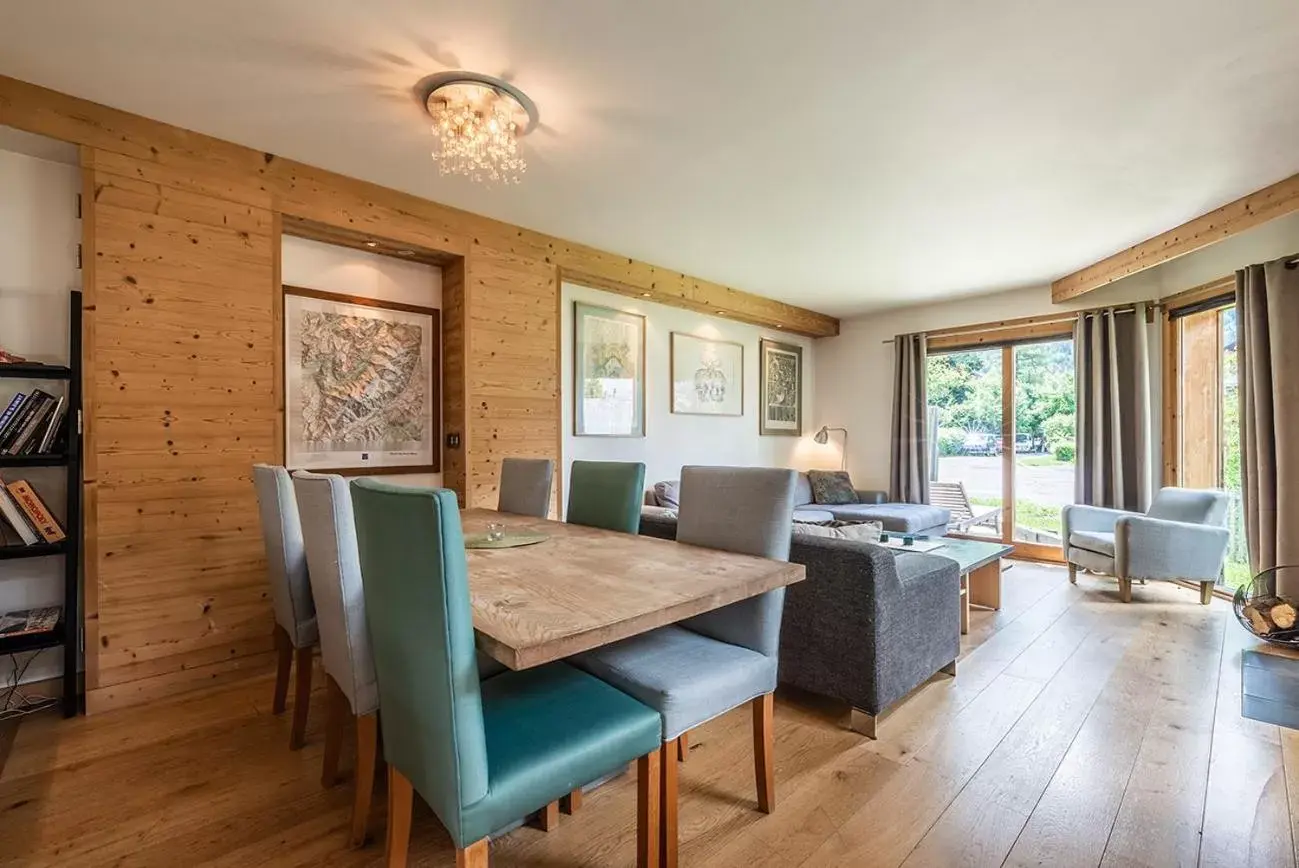 Dining Area in Eden Hotel, Apartments and Chalet Chamonix Les Praz