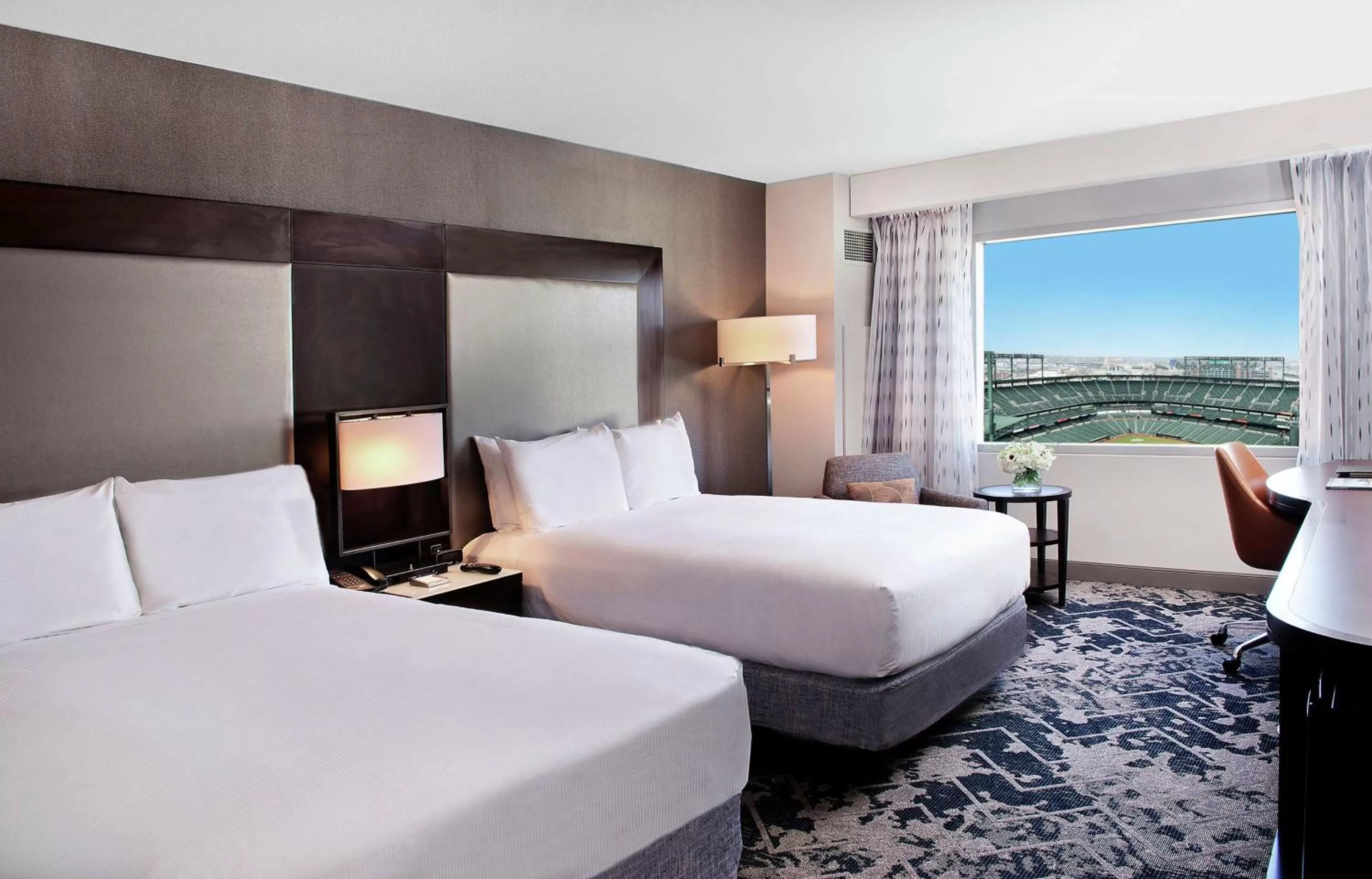 Bedroom, Bed in Hilton Baltimore Inner Harbor