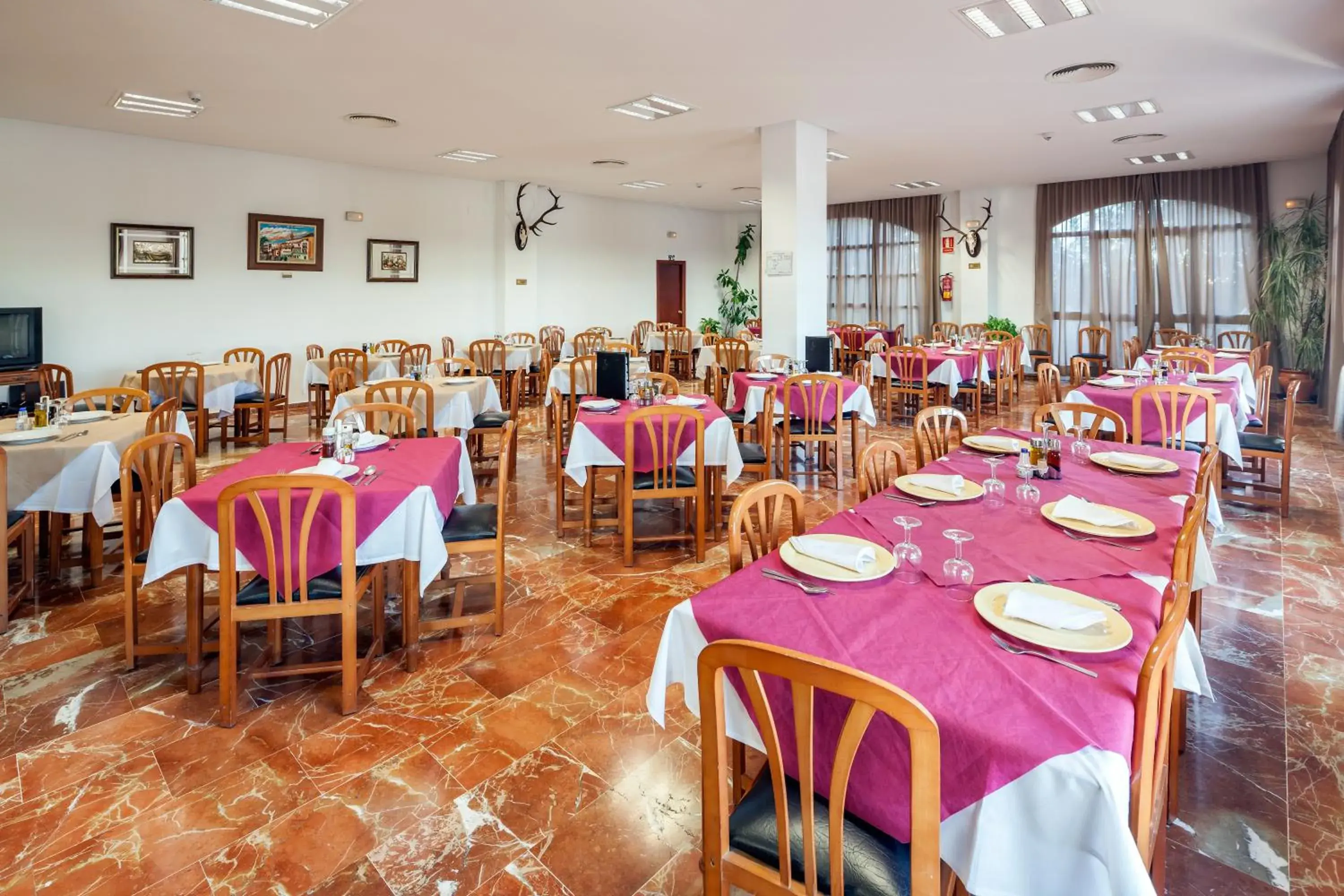 Restaurant/Places to Eat in Hotel Restaurante Los Molinos