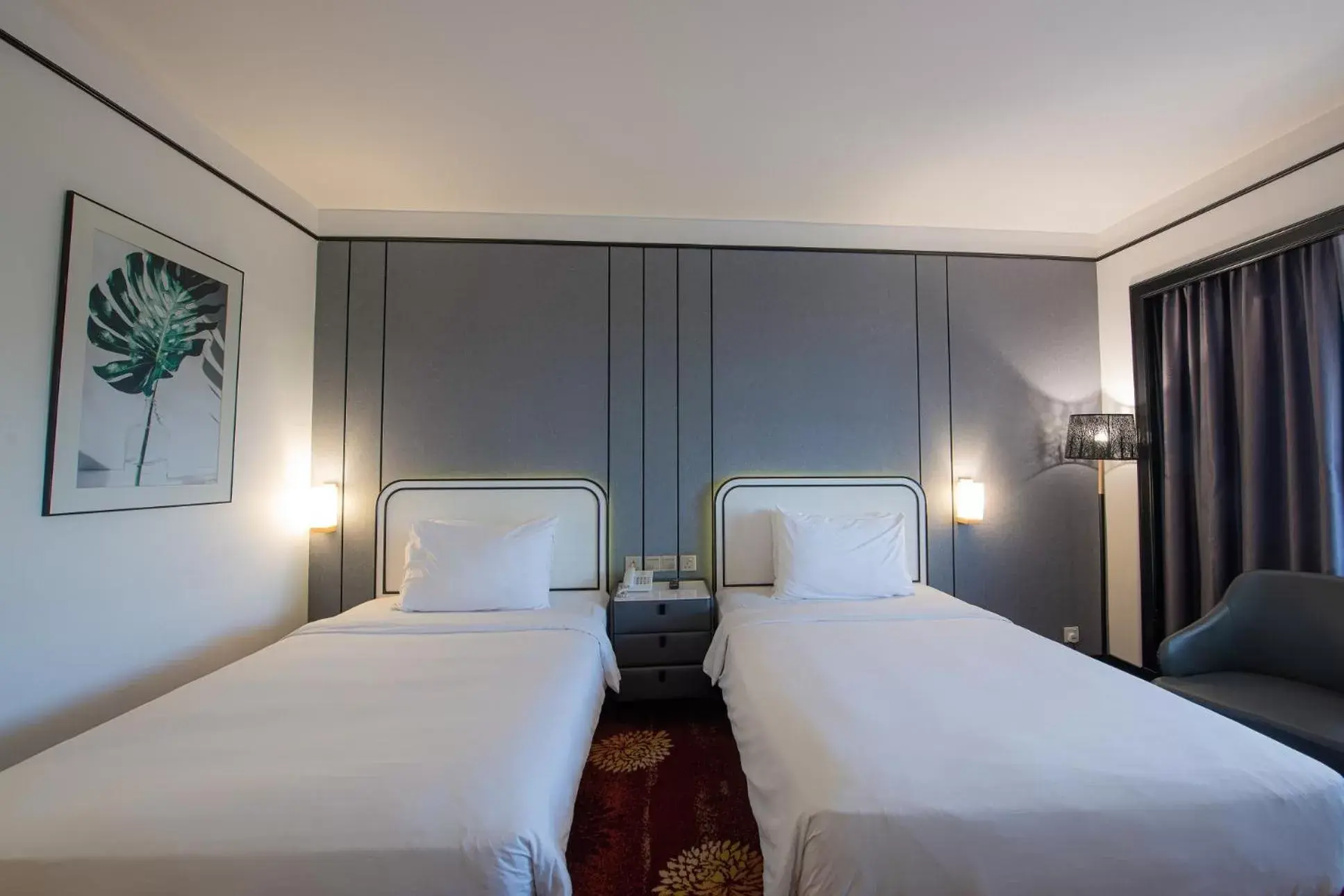 Bedroom, Bed in Sabah Hotel