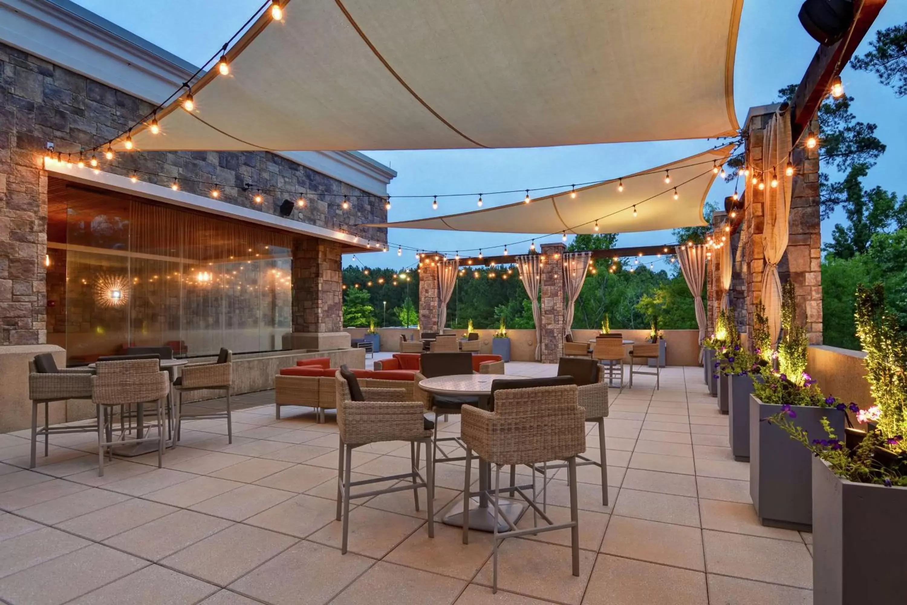 Patio, Restaurant/Places to Eat in Embassy Suites by Hilton Raleigh Durham Airport Brier Creek