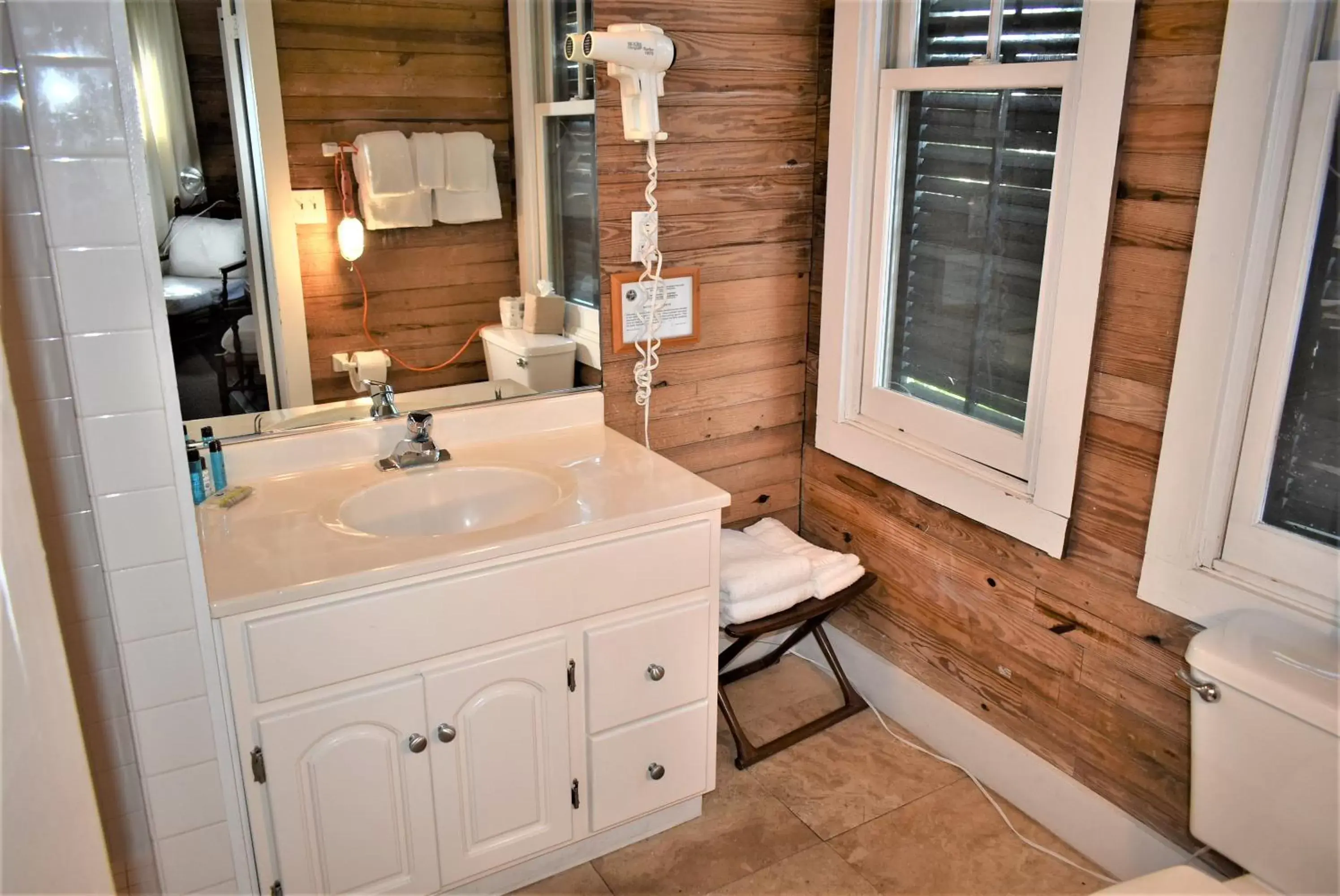 Bathroom in Simonton Court Historic Inn & Cottages