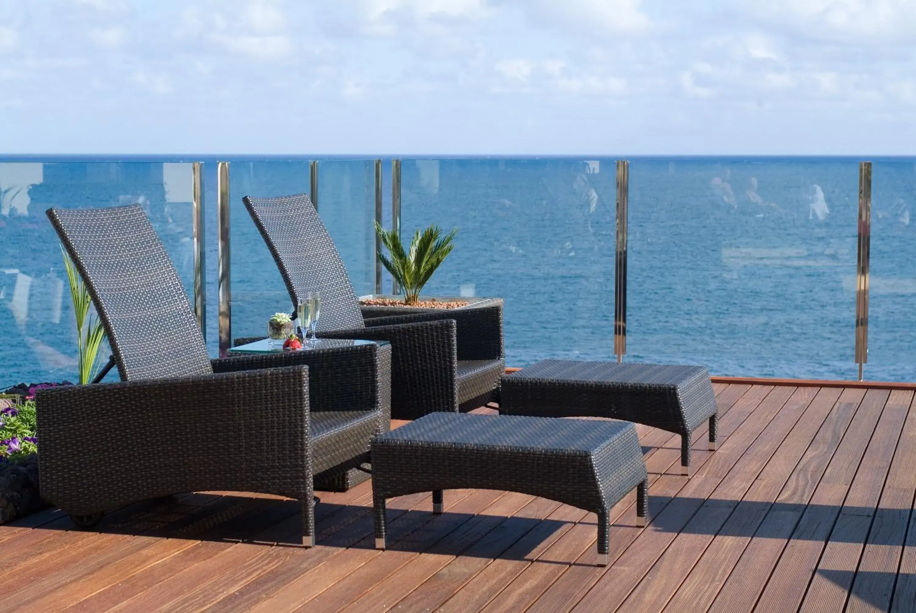 Patio in Pestana Carlton Madeira Ocean Resort Hotel