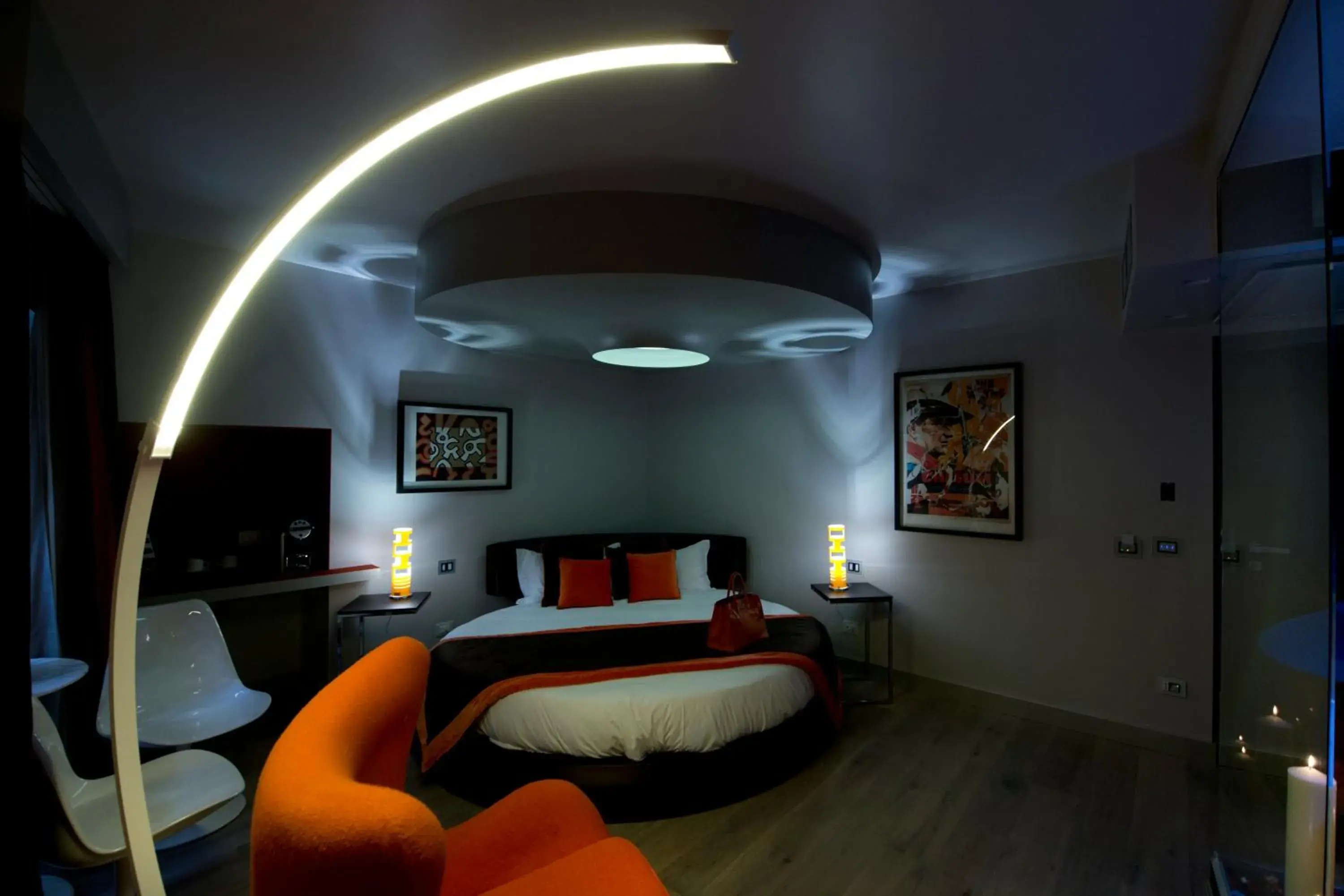 Photo of the whole room, Bed in Torre Argentina Relais - Residenze di Charme