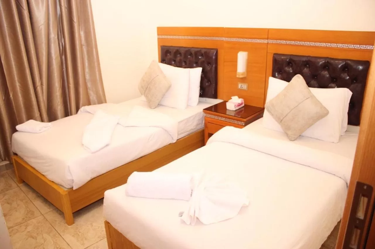 Bedroom, Bed in Jawharet Alswefiah Hotel Suites