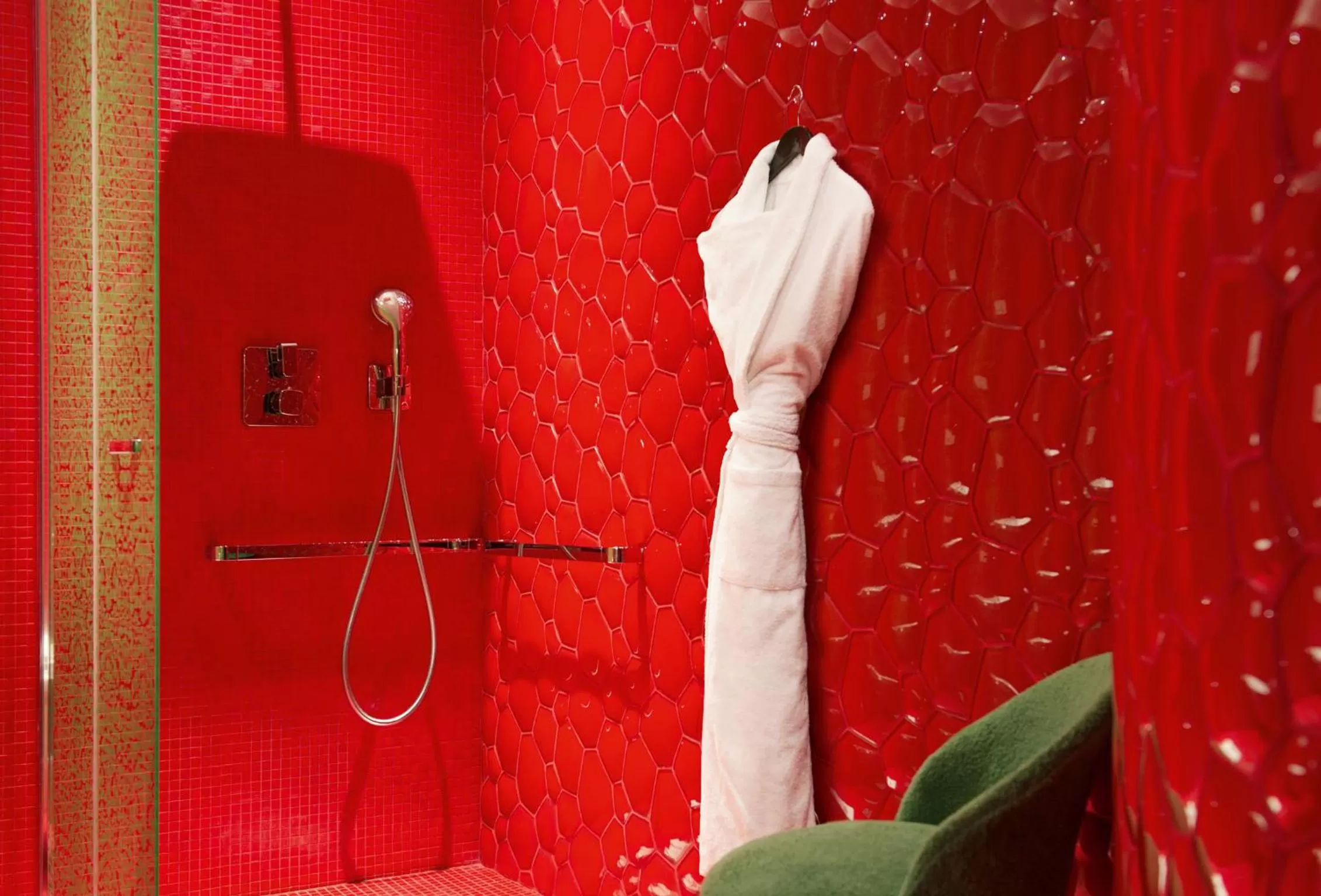 Bathroom in Idol Hotel