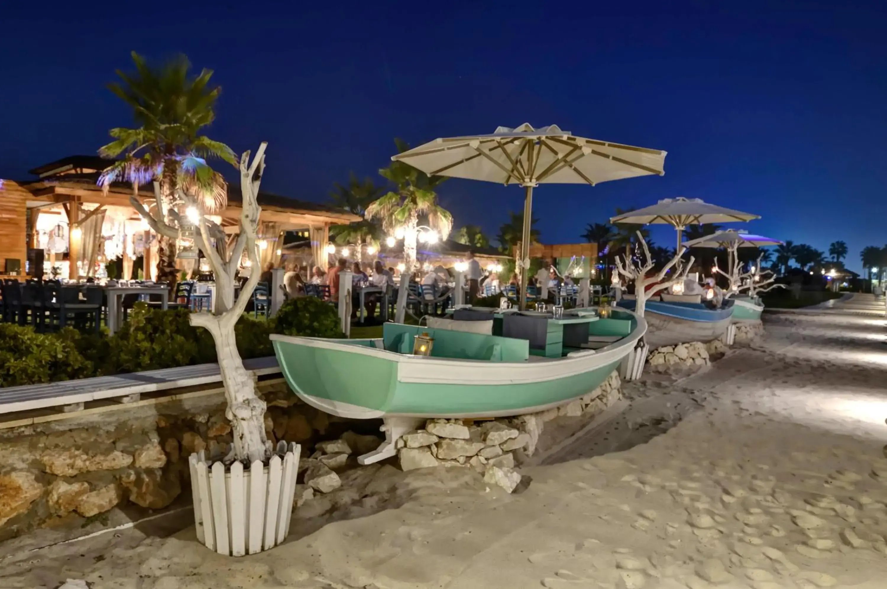 Restaurant/places to eat in Regnum Carya