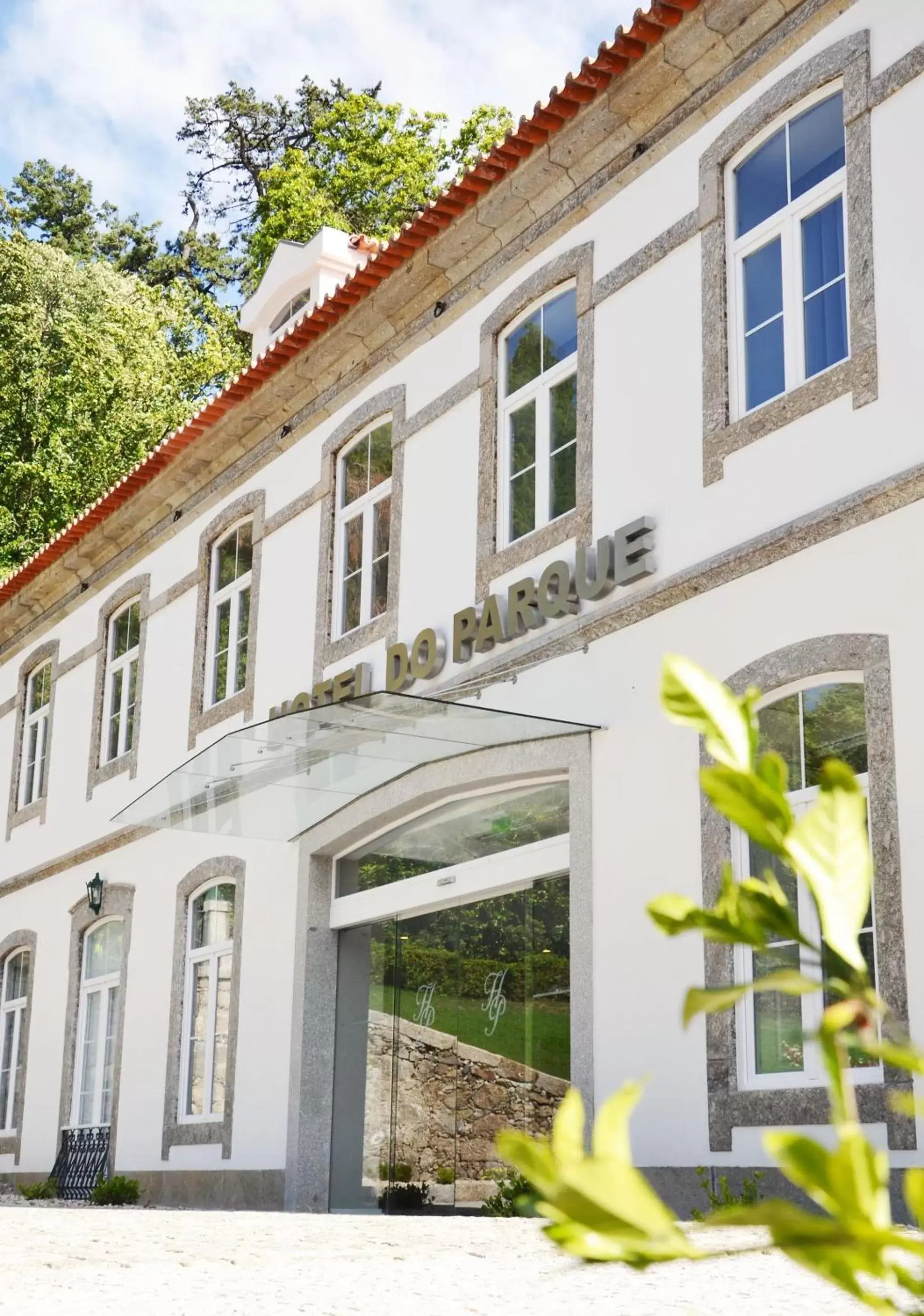 Facade/entrance in Hotel do Parque Facade/entrance in Hotel do Parque