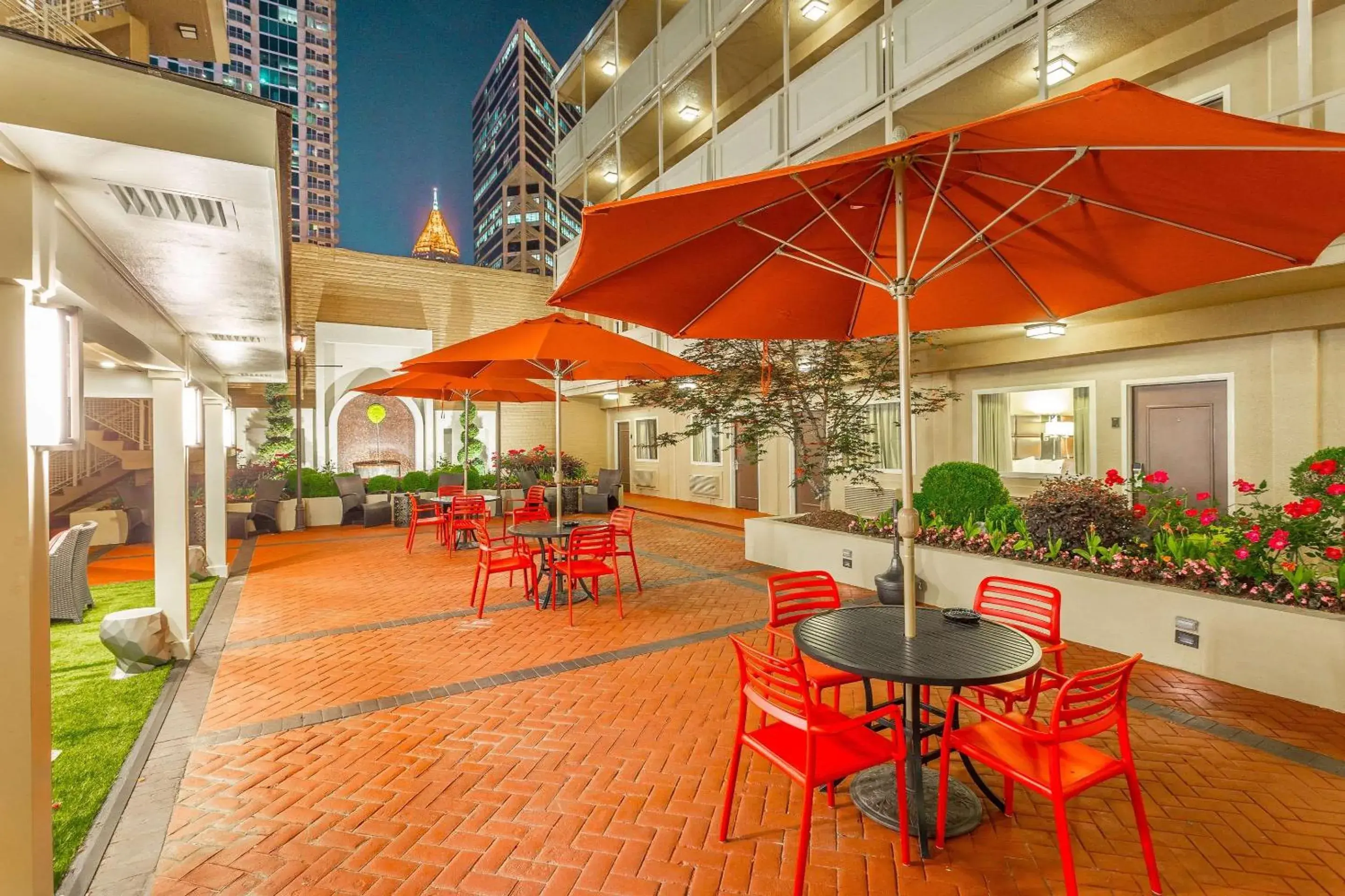 On site, Restaurant/Places to Eat in Inn at the Peachtrees, Ascend Hotel Collection