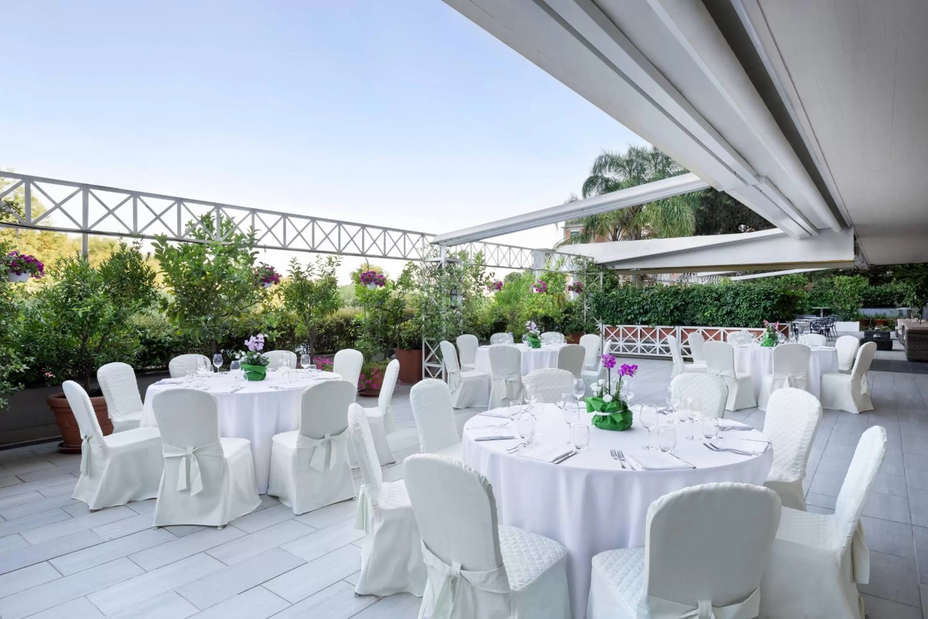 Restaurant/places to eat in Courtyard by Marriott Rome Central Park