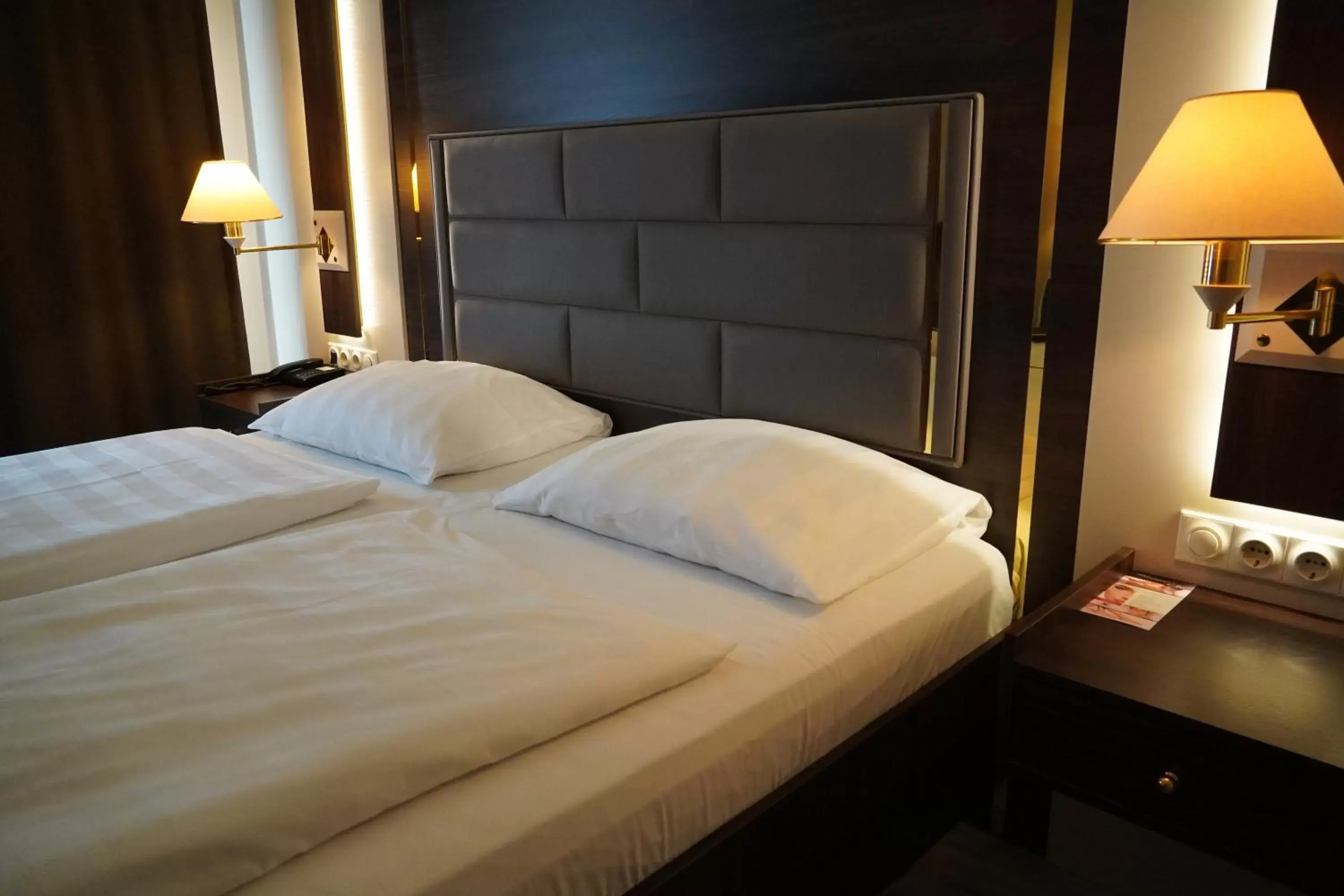 Bed in City Hotel Frankfurt Bad Vilbel