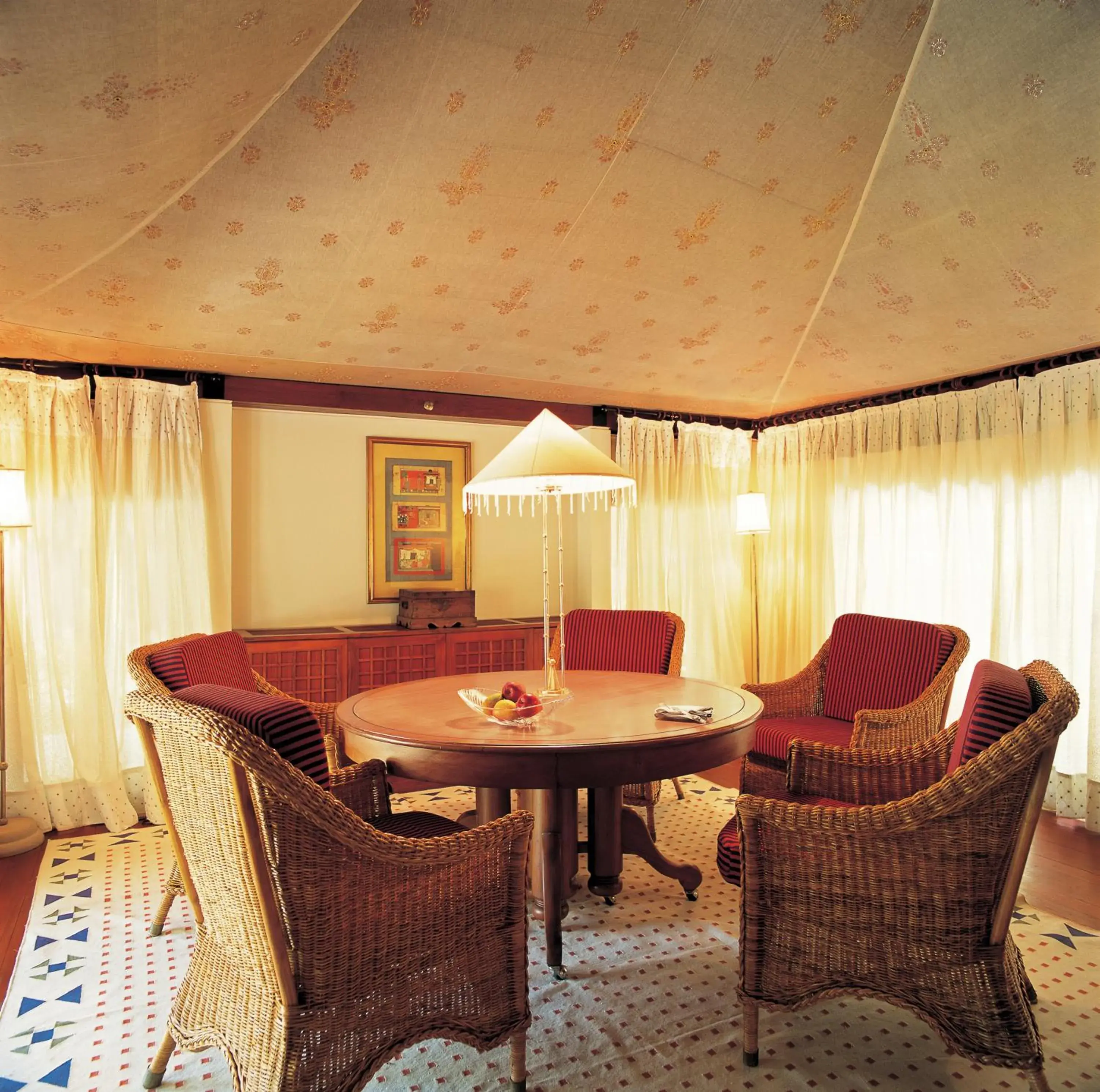 Dining area in The Oberoi Rajvilas Jaipur