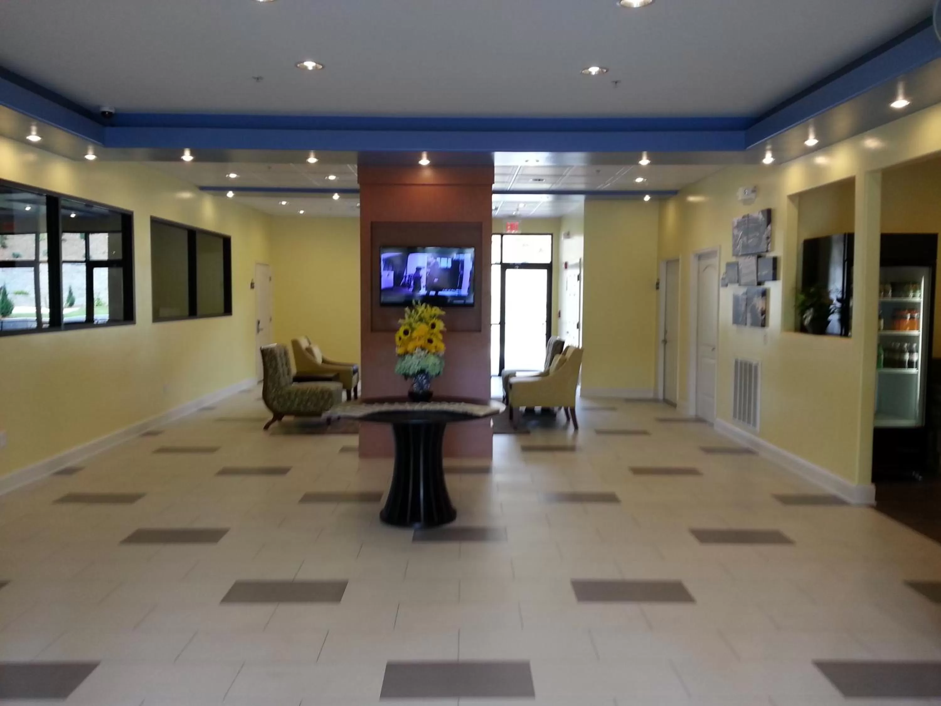 Lobby or reception in Days Inn by Wyndham Fultondale