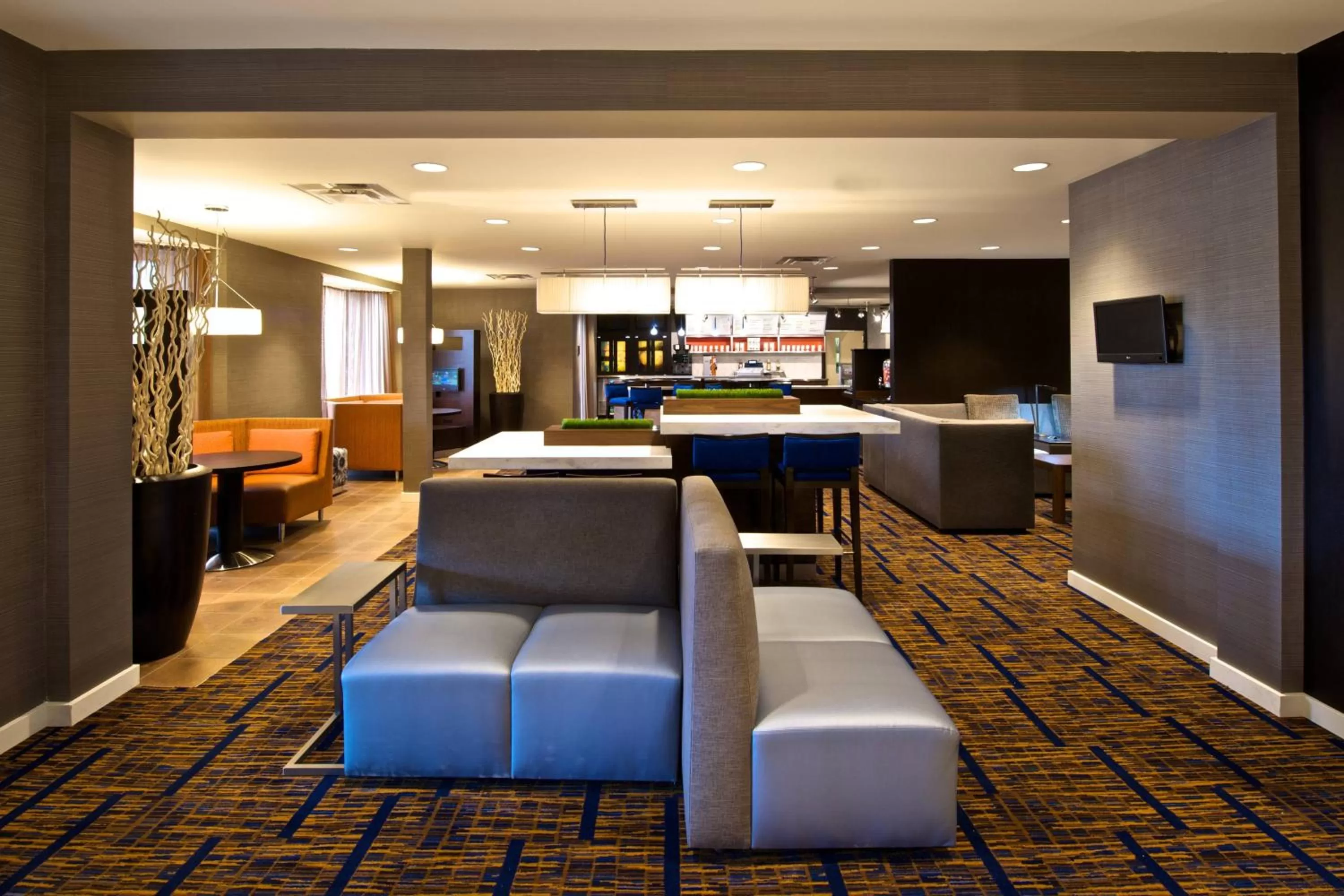 Lobby or reception in Courtyard by Marriott Columbus Tipton Lakes