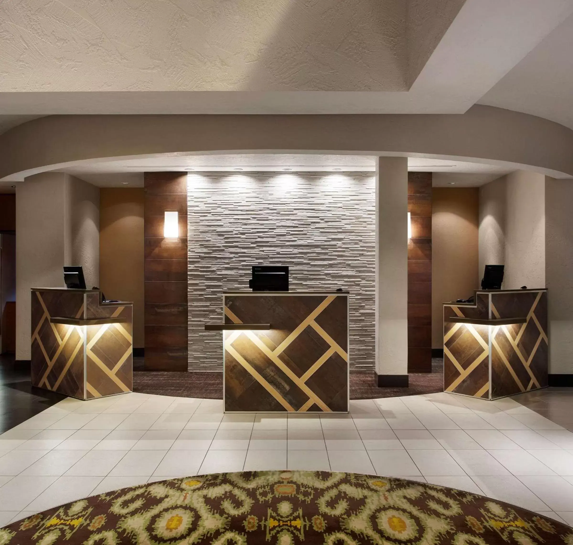 Lobby or reception in Embassy Suites by Hilton Phoenix Tempe Lobby or reception in Embassy Suites by Hilton Phoenix Tempe