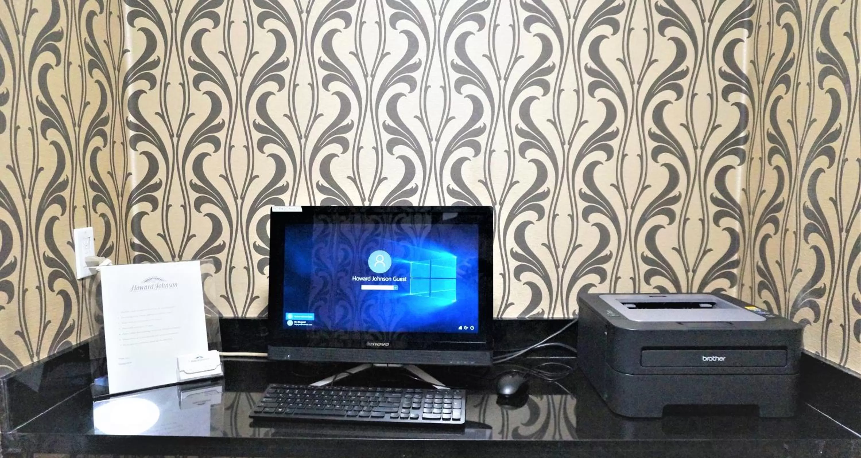 Howard Johnson by Wyndham Greensboro Near the Coliseum