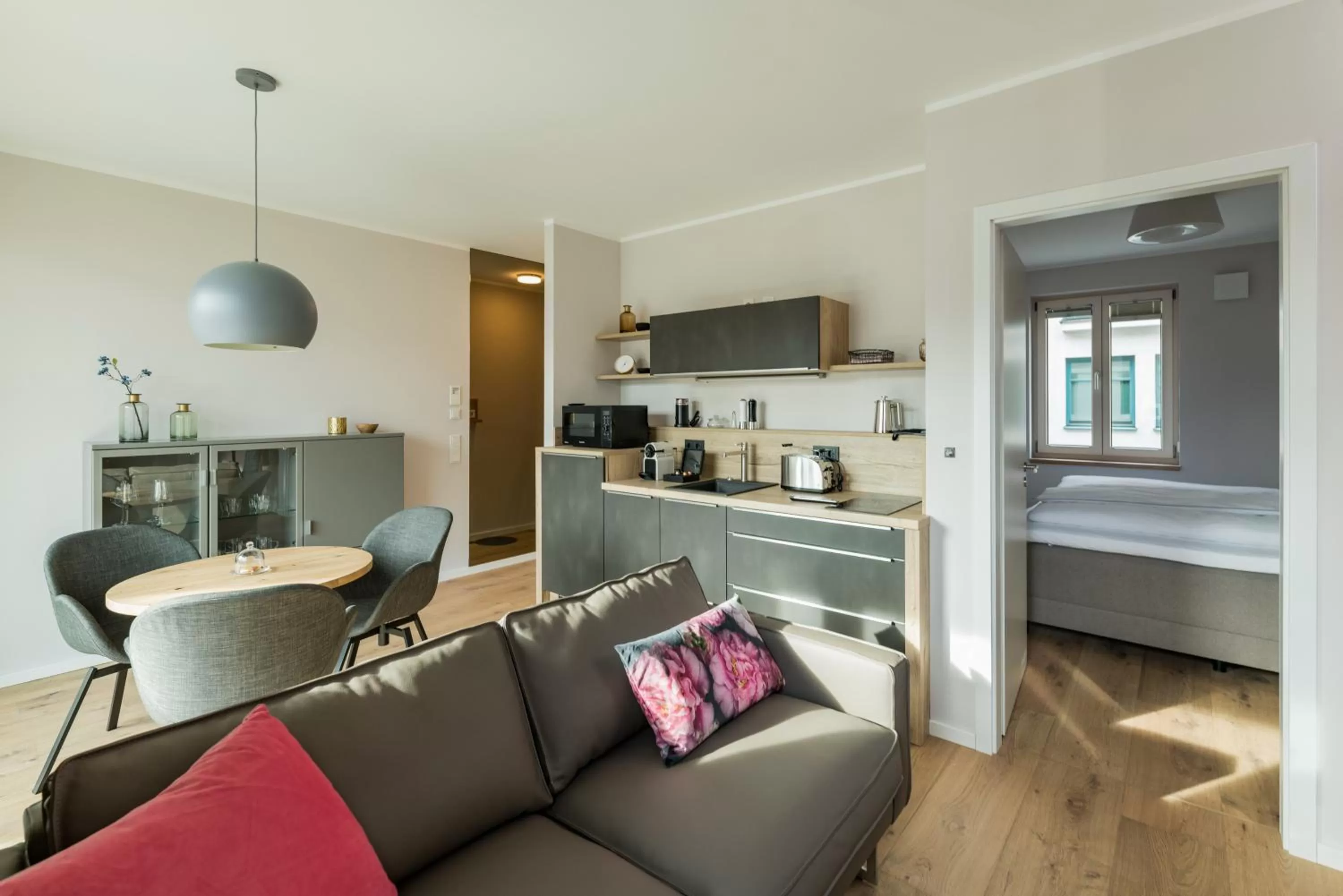 Kitchen or kitchenette in Suites MITTE - Aparthotel