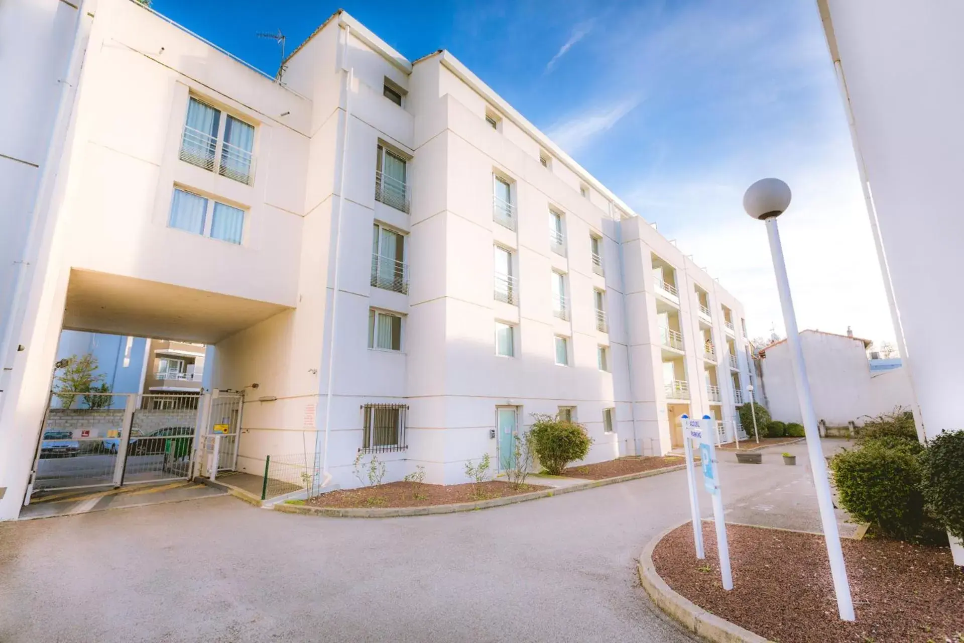 Facade/entrance, Property Building in City Résidence Avignon (5 Epi)