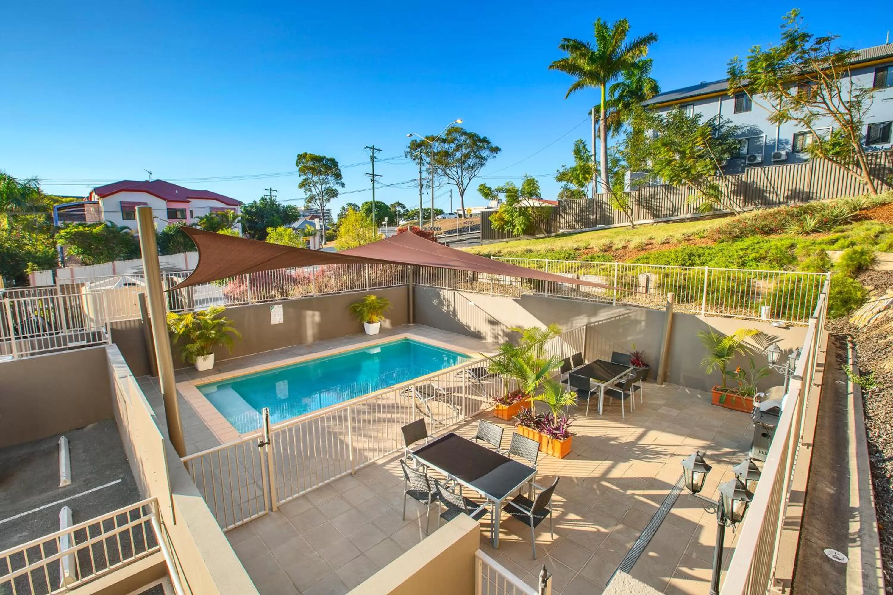 Gladstone Downtown Central Apartment Hotel Official