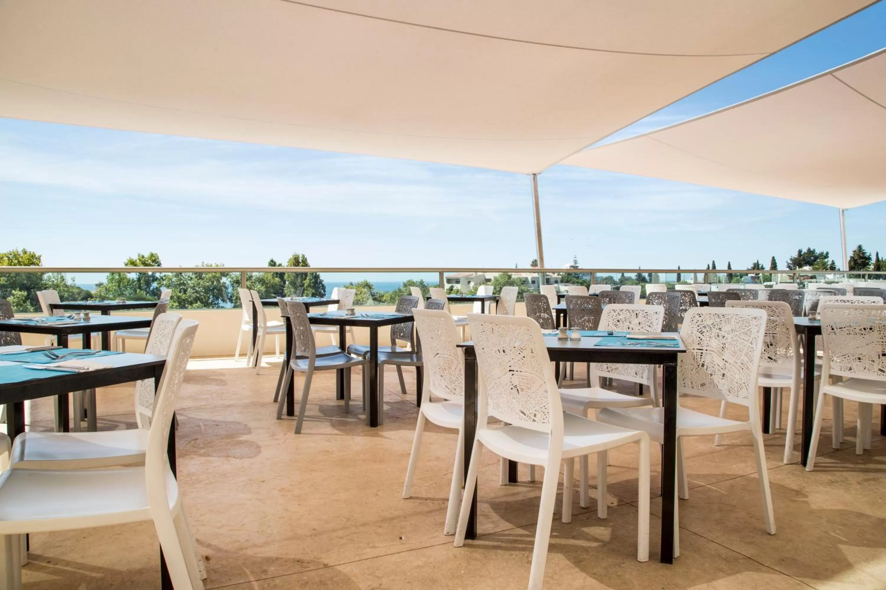 Restaurant/places to eat in Ukino Palmeiras Village - 24h All Inclusive