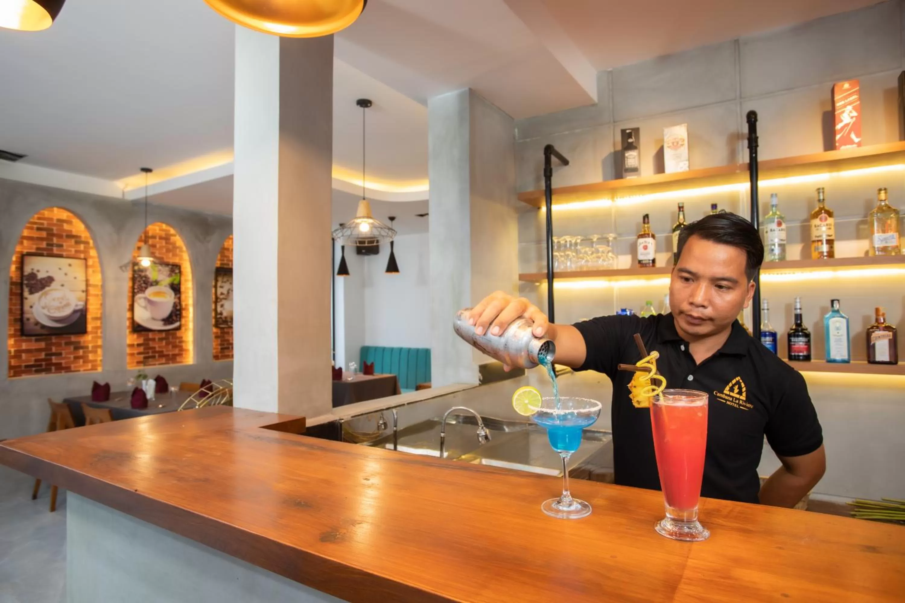 Restaurant/places to eat in Cambana La Riviere Boutique