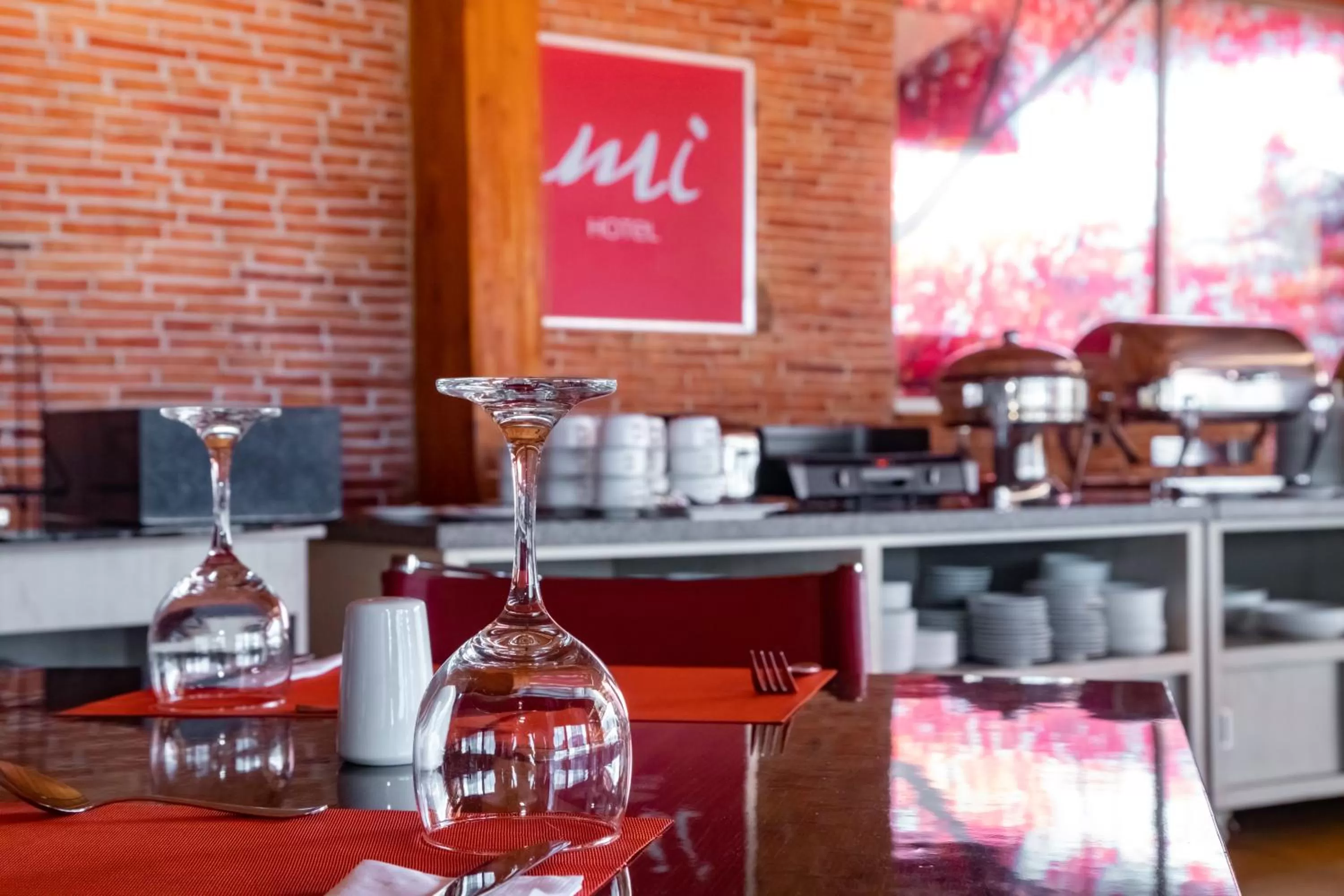 Restaurant/places to eat in Mi Hotel Sandiego